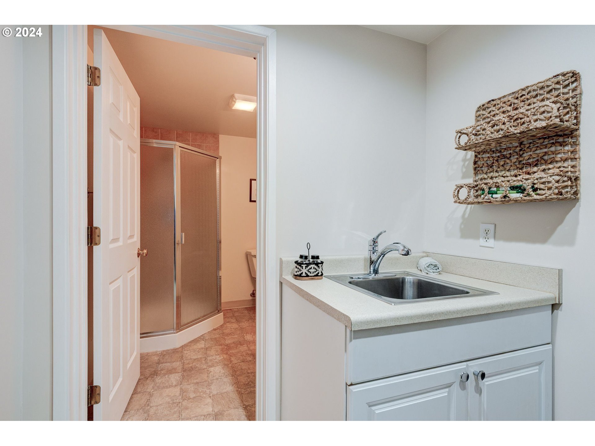 920 SW Cheltenham ST