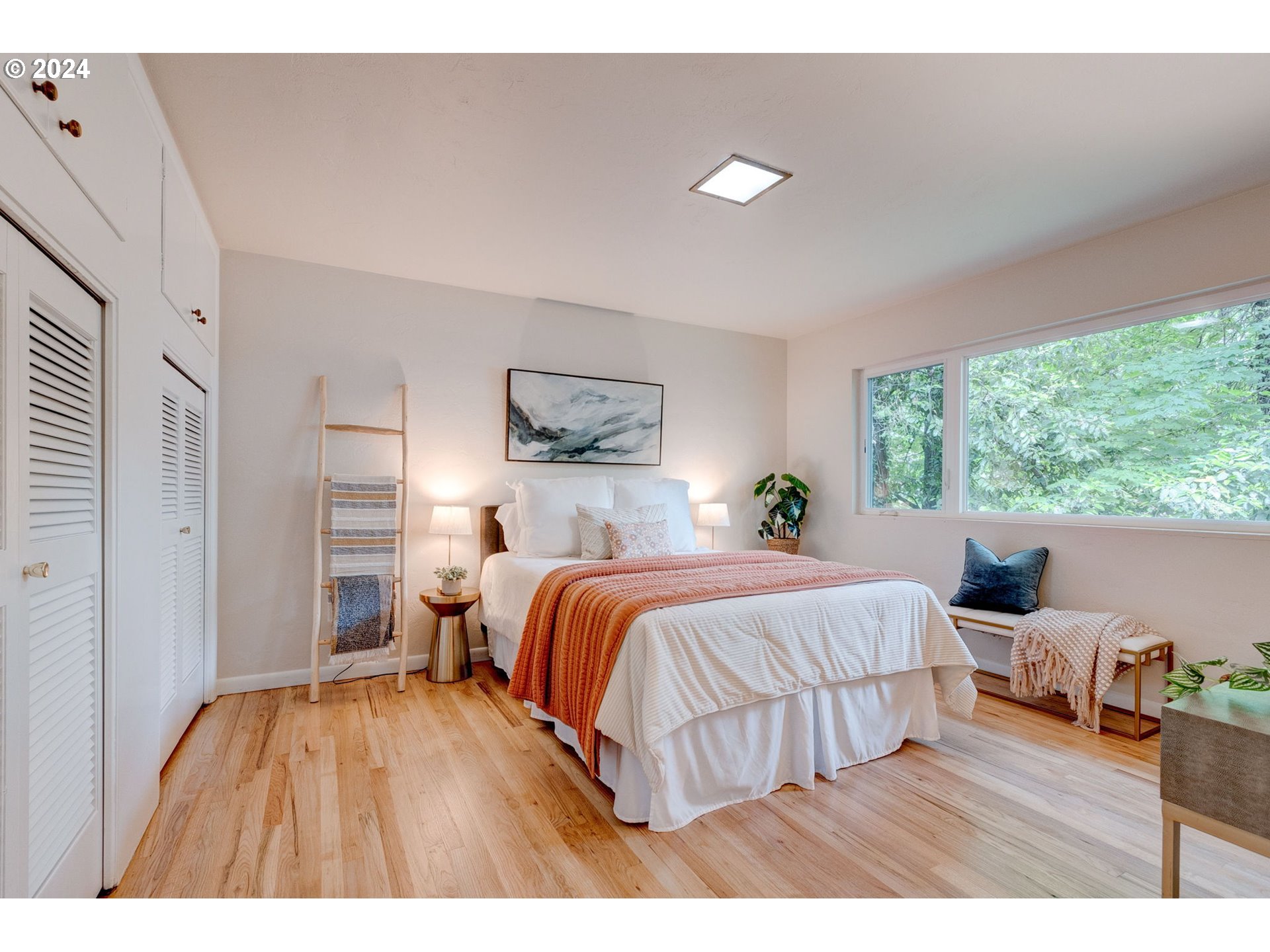 920 SW Cheltenham ST