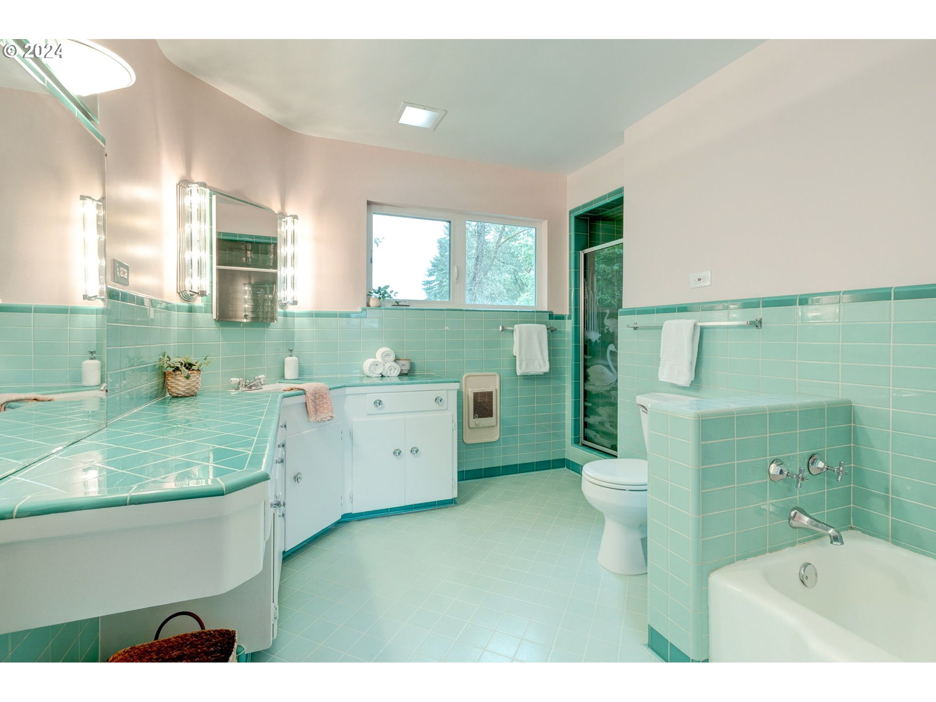 920 SW Cheltenham ST