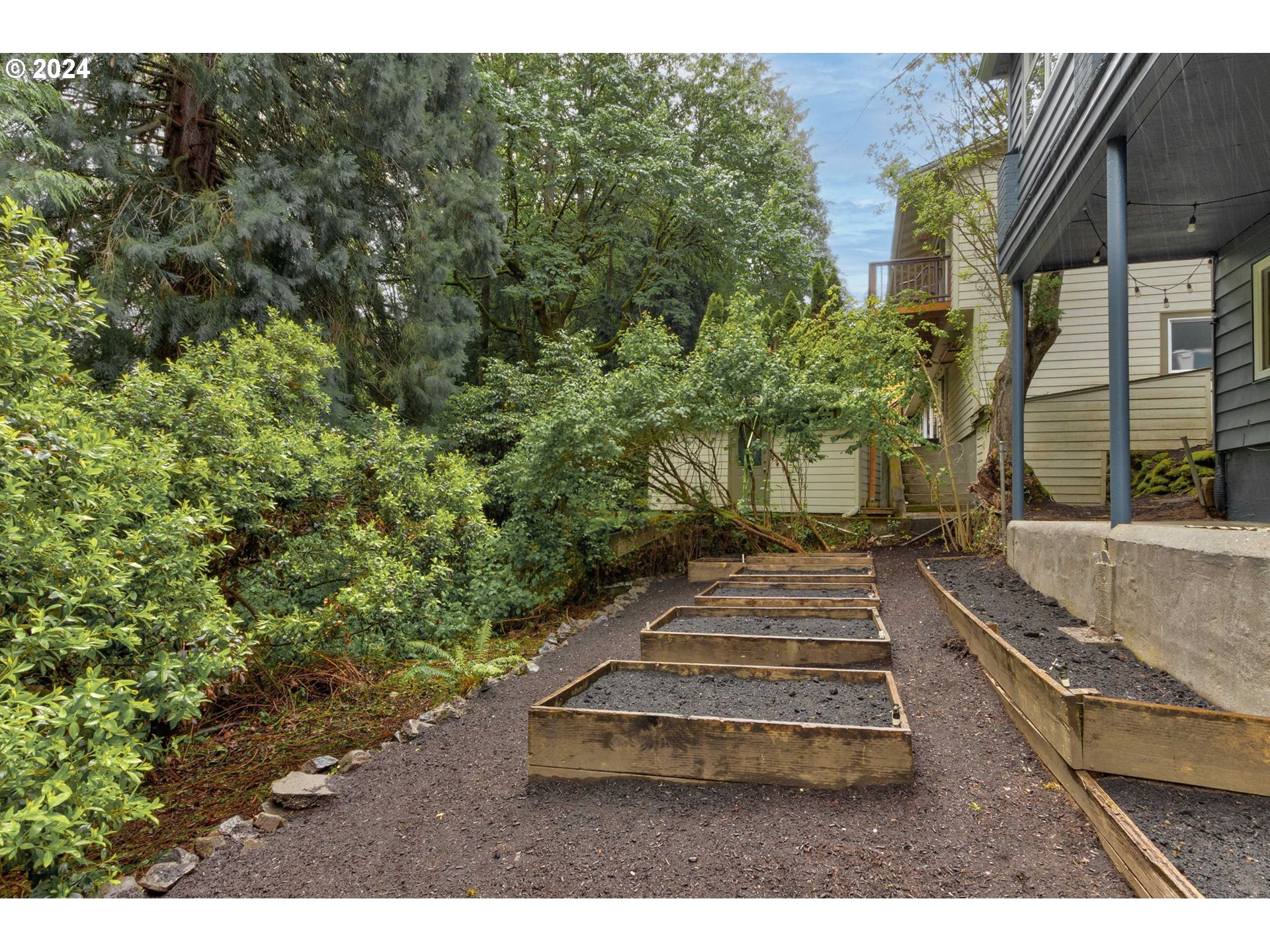 920 SW Cheltenham ST