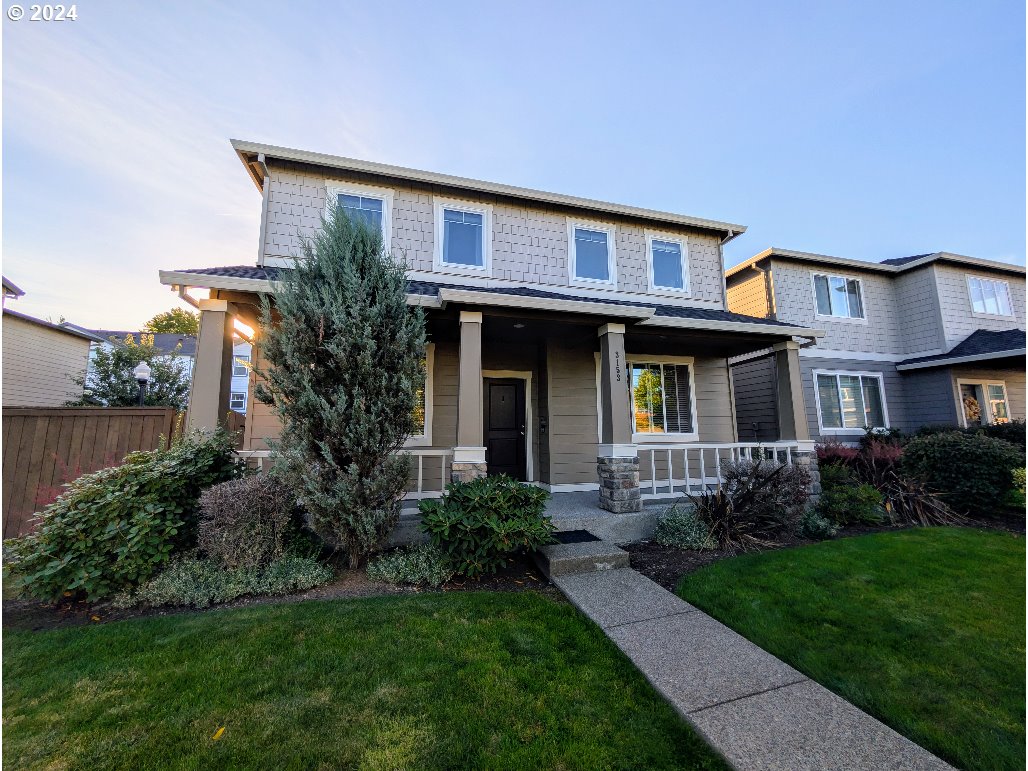 3153 SE WHITE OAK AVE