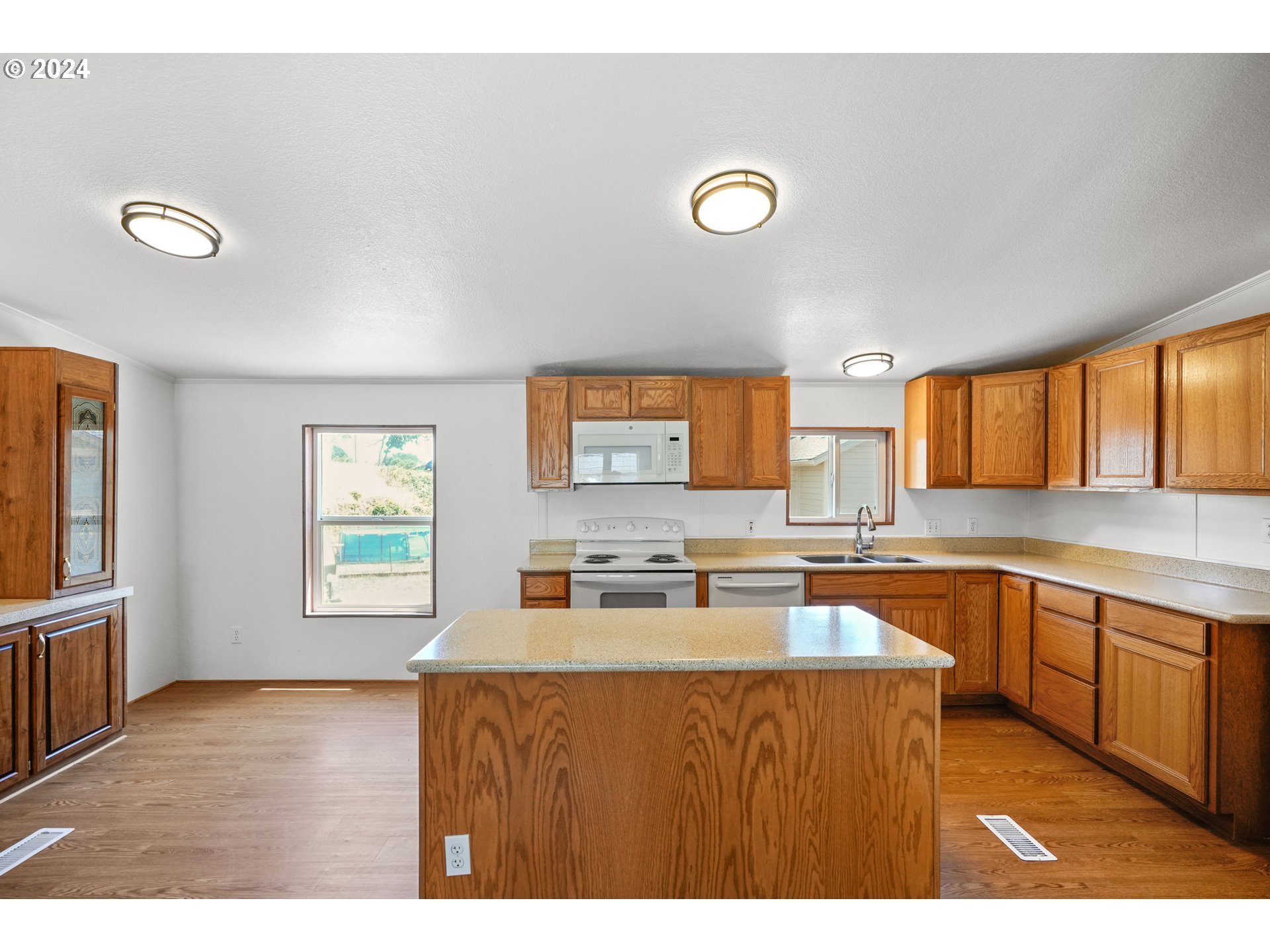 364 S 13TH ST, St. Helens