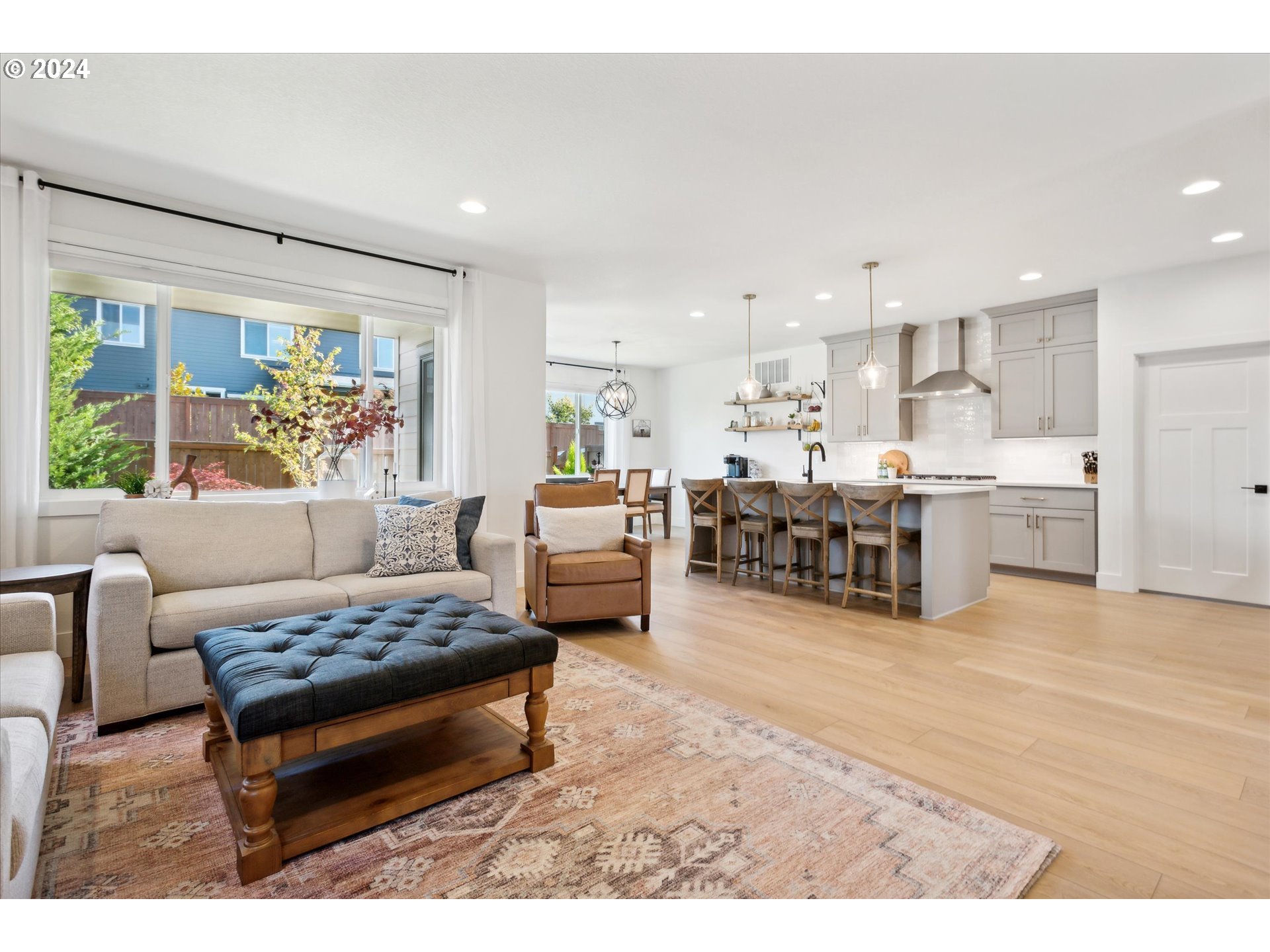 27608 SW WILLOW CREEK DR