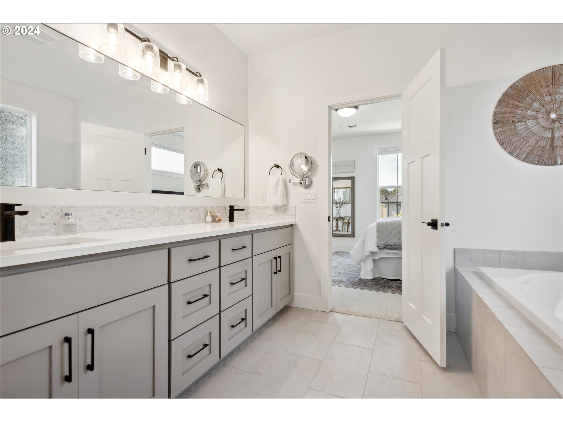 27608 SW WILLOW CREEK DR