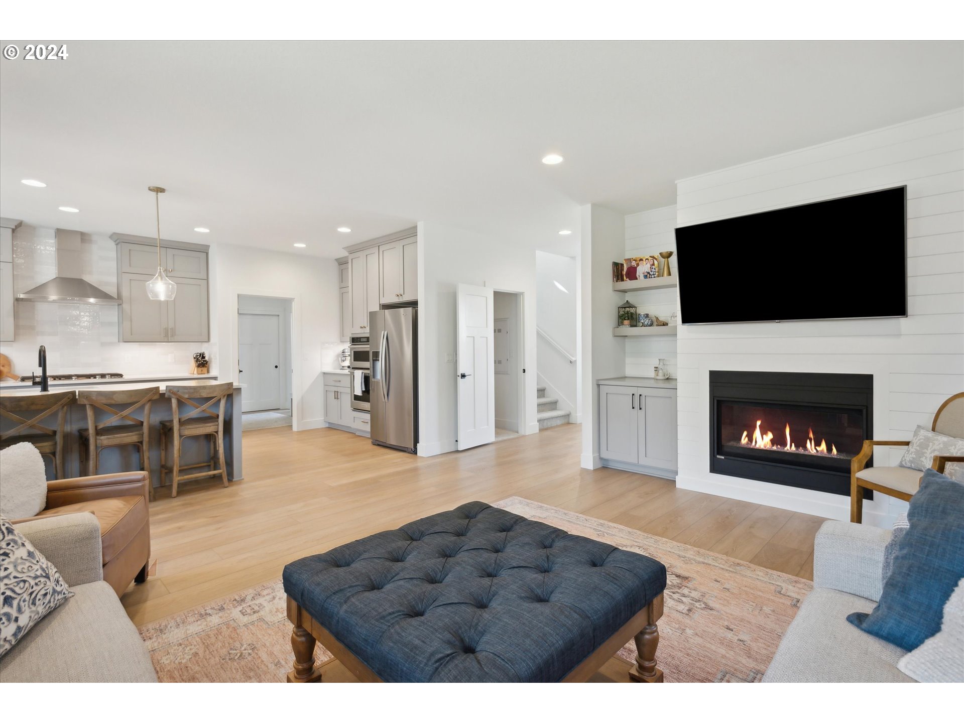 27608 SW WILLOW CREEK DR