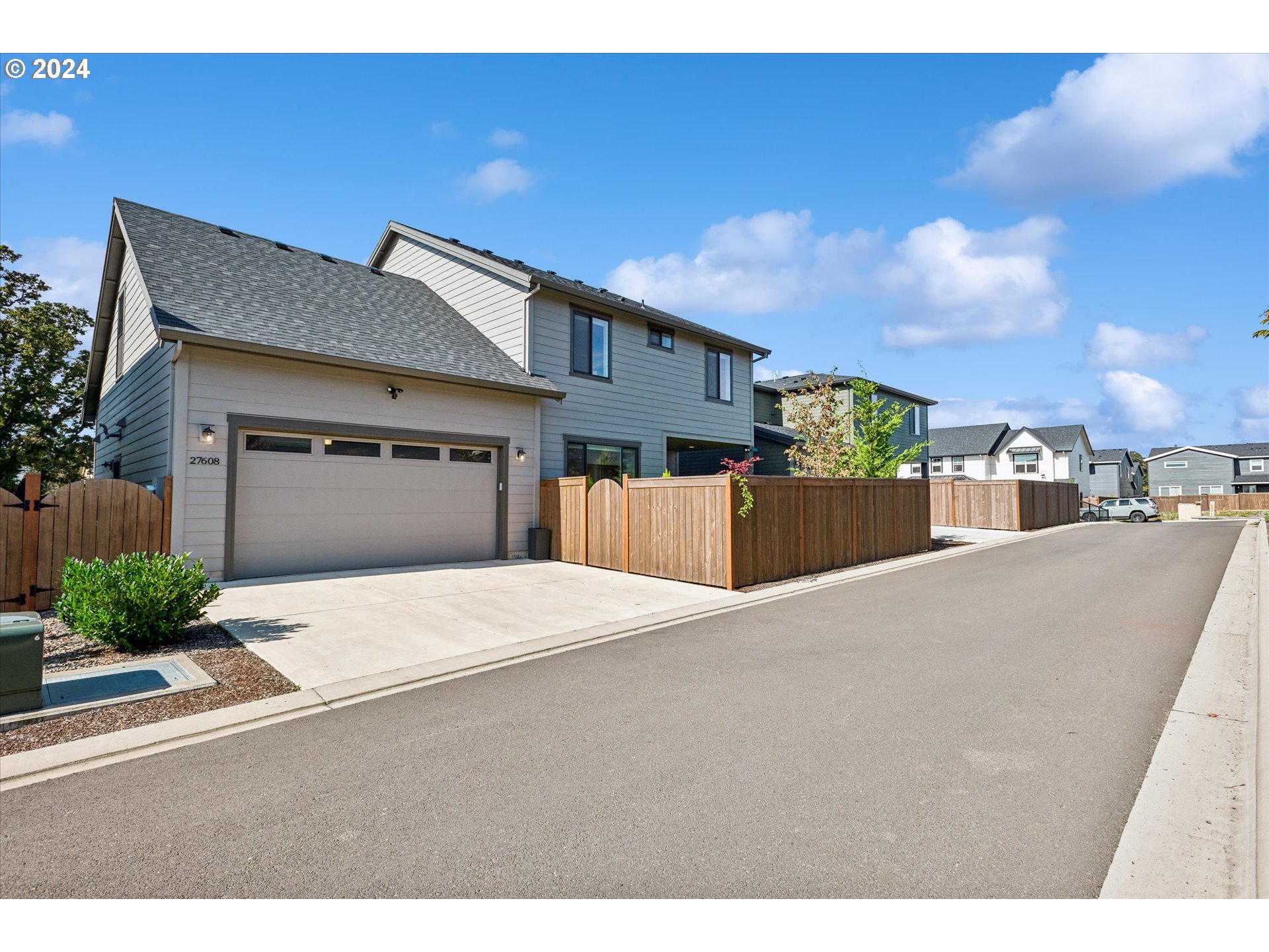 27608 SW WILLOW CREEK DR