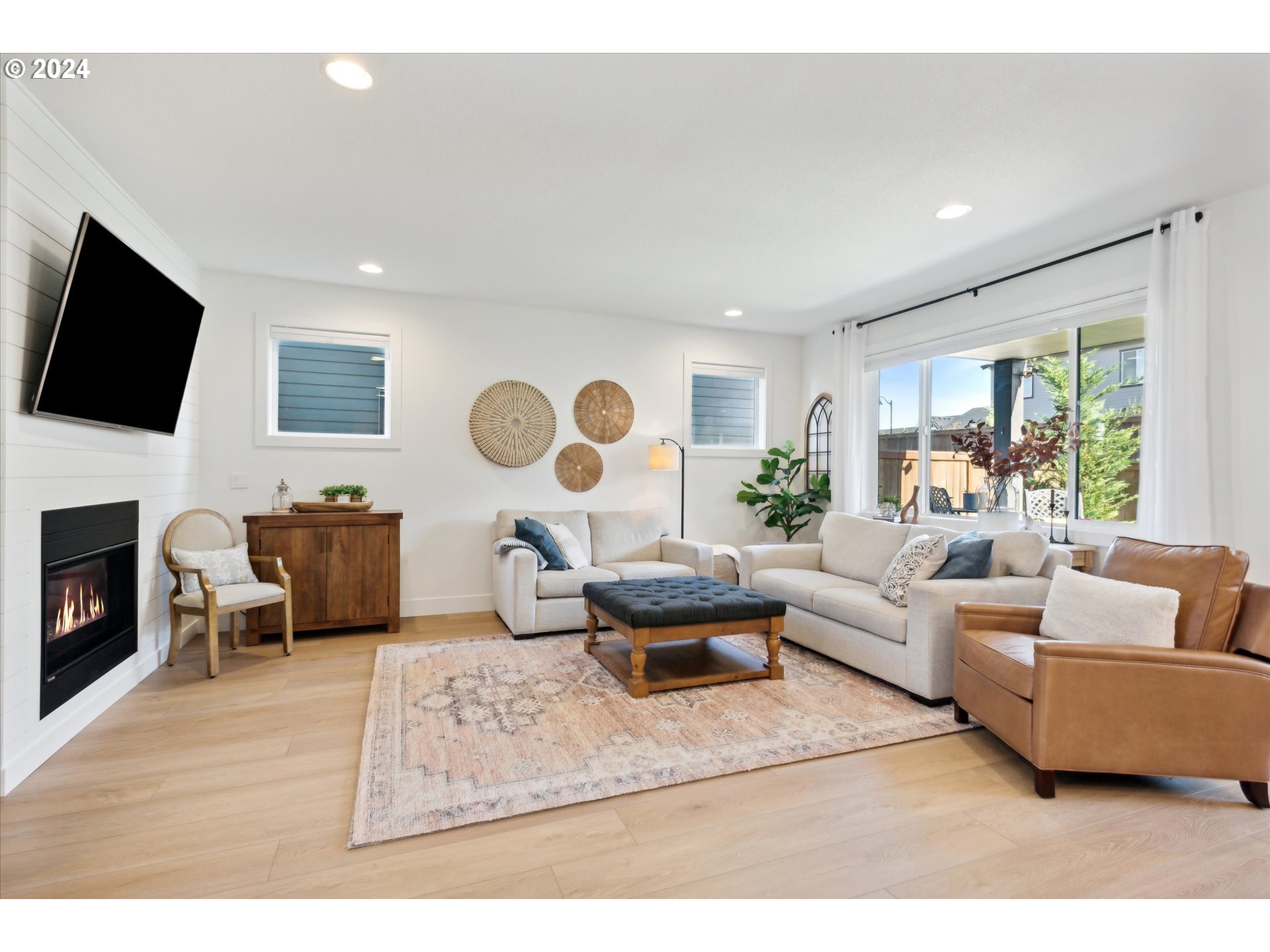 27608 SW WILLOW CREEK DR