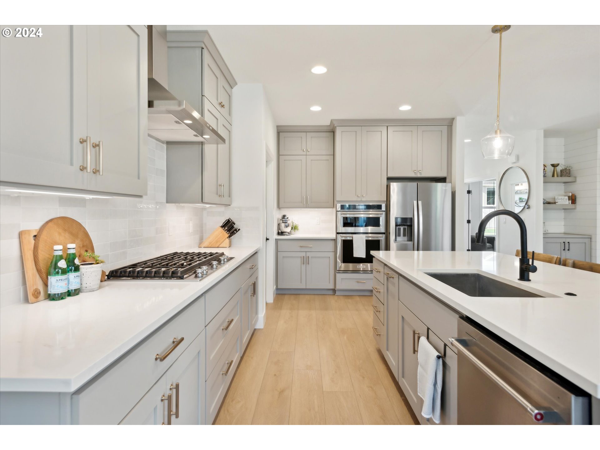 27608 SW WILLOW CREEK DR