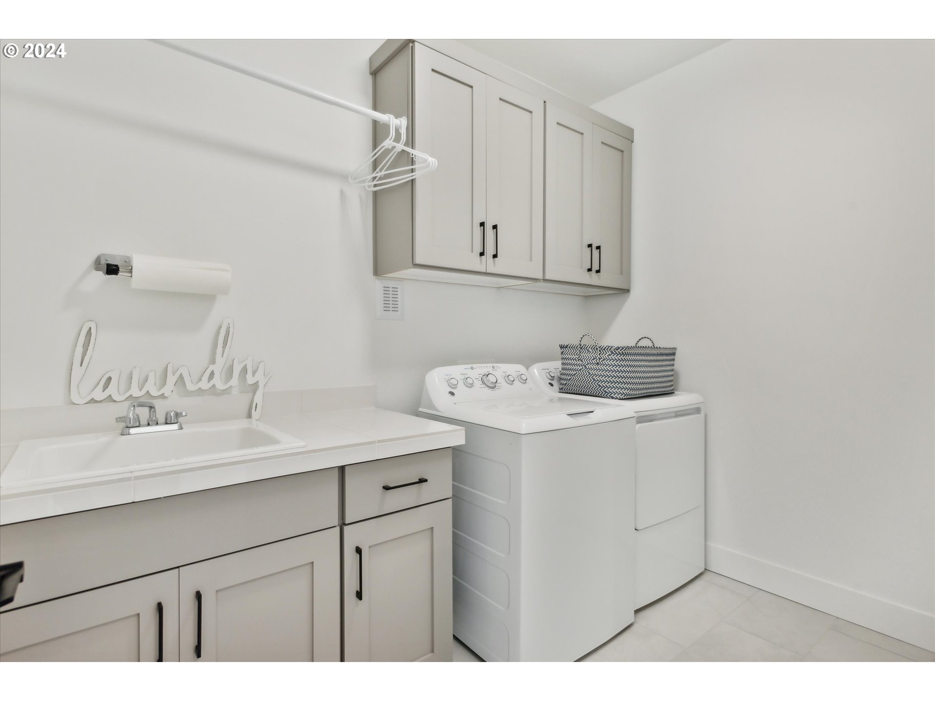 27608 SW WILLOW CREEK DR