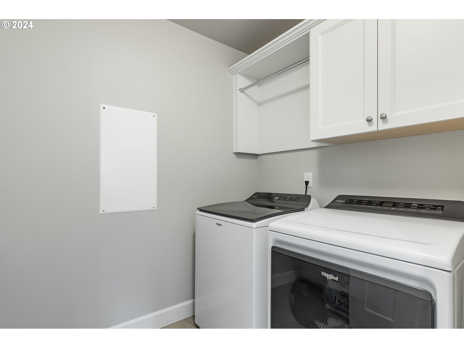 1275 S QUAIL HILL PL