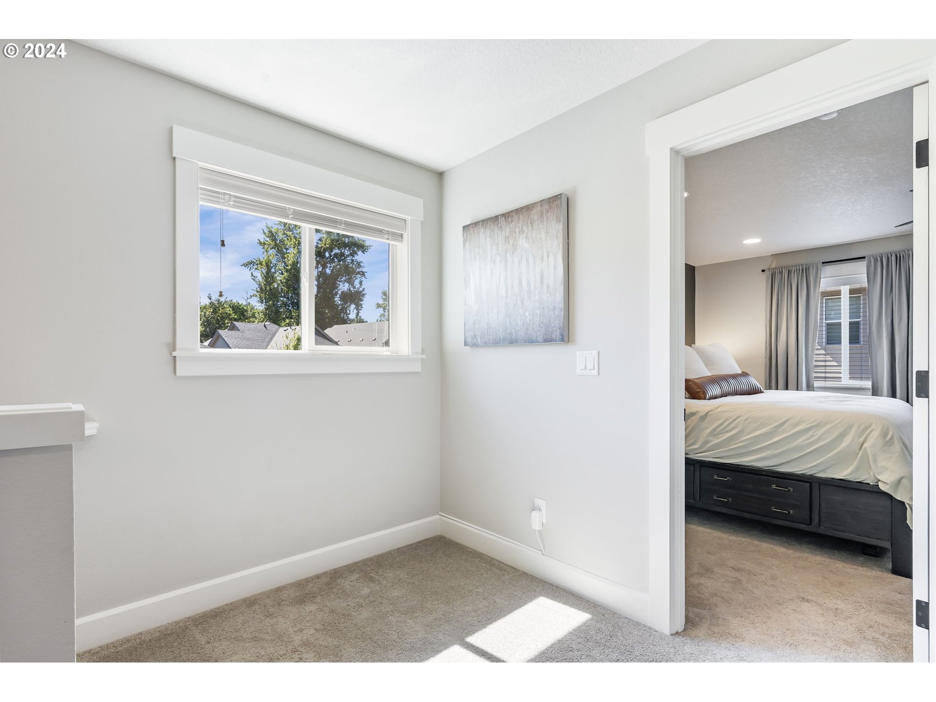 1275 S QUAIL HILL PL