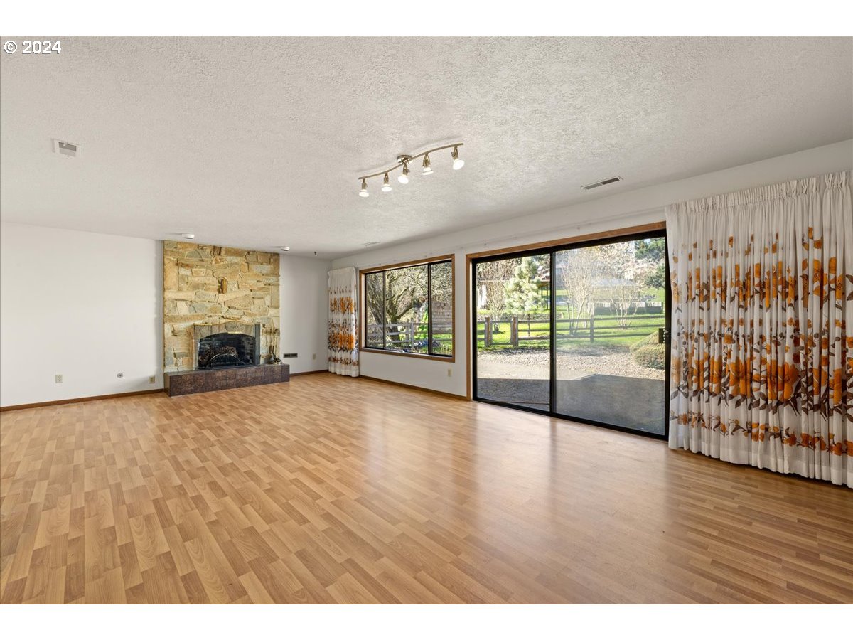 2703 ORCHARD HILL PL