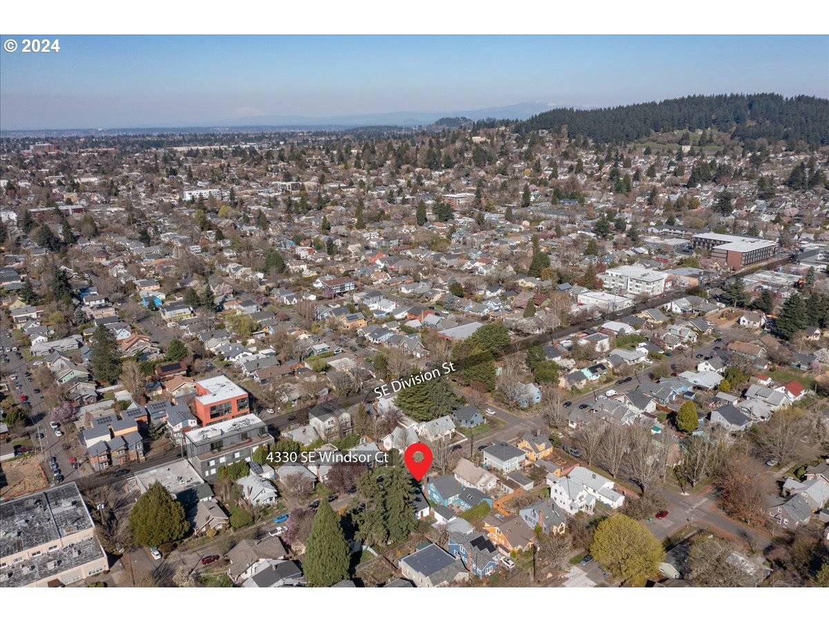 4330 SE WINDSOR CT