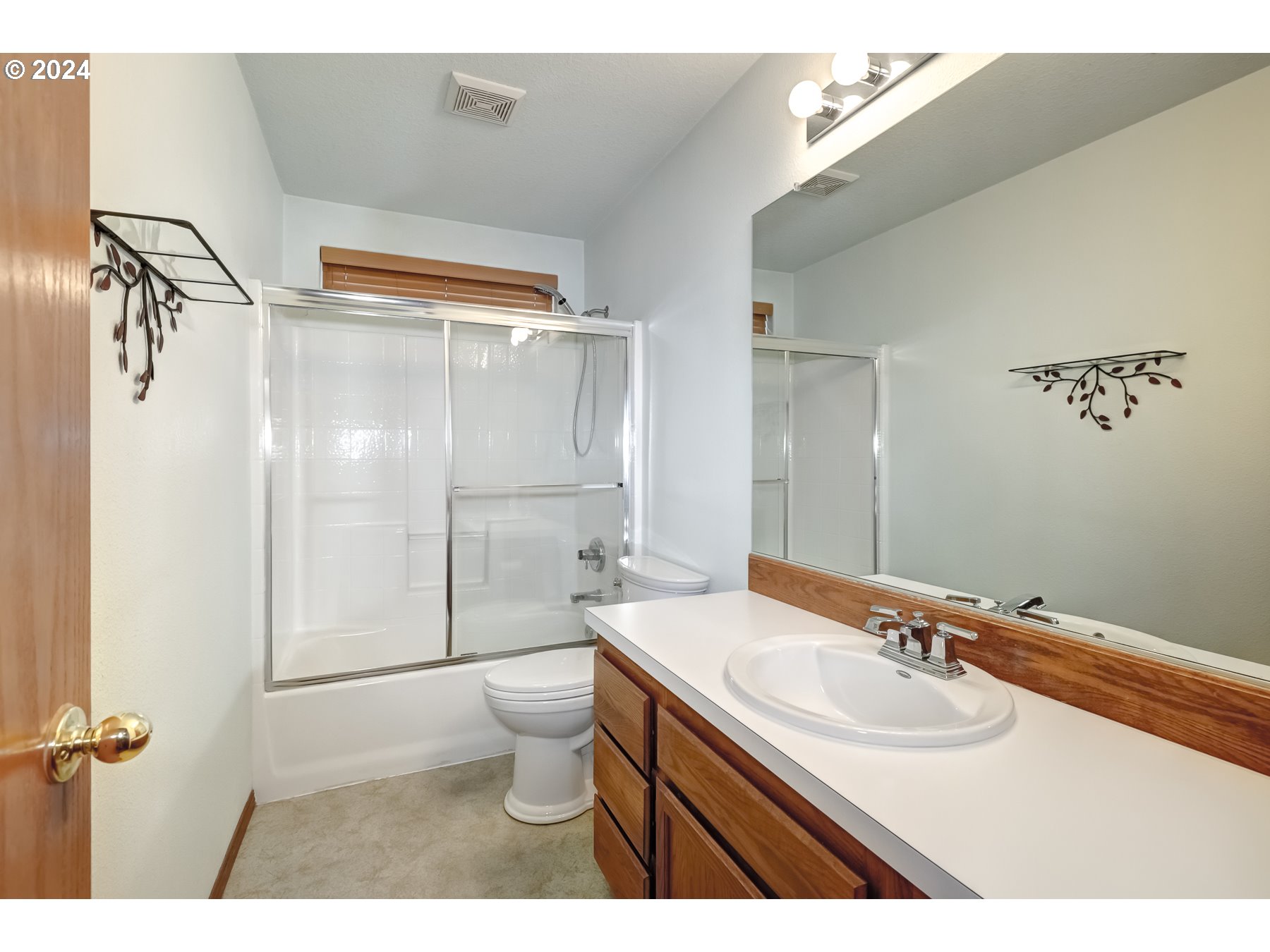 2099 NE SUNDOWN CT