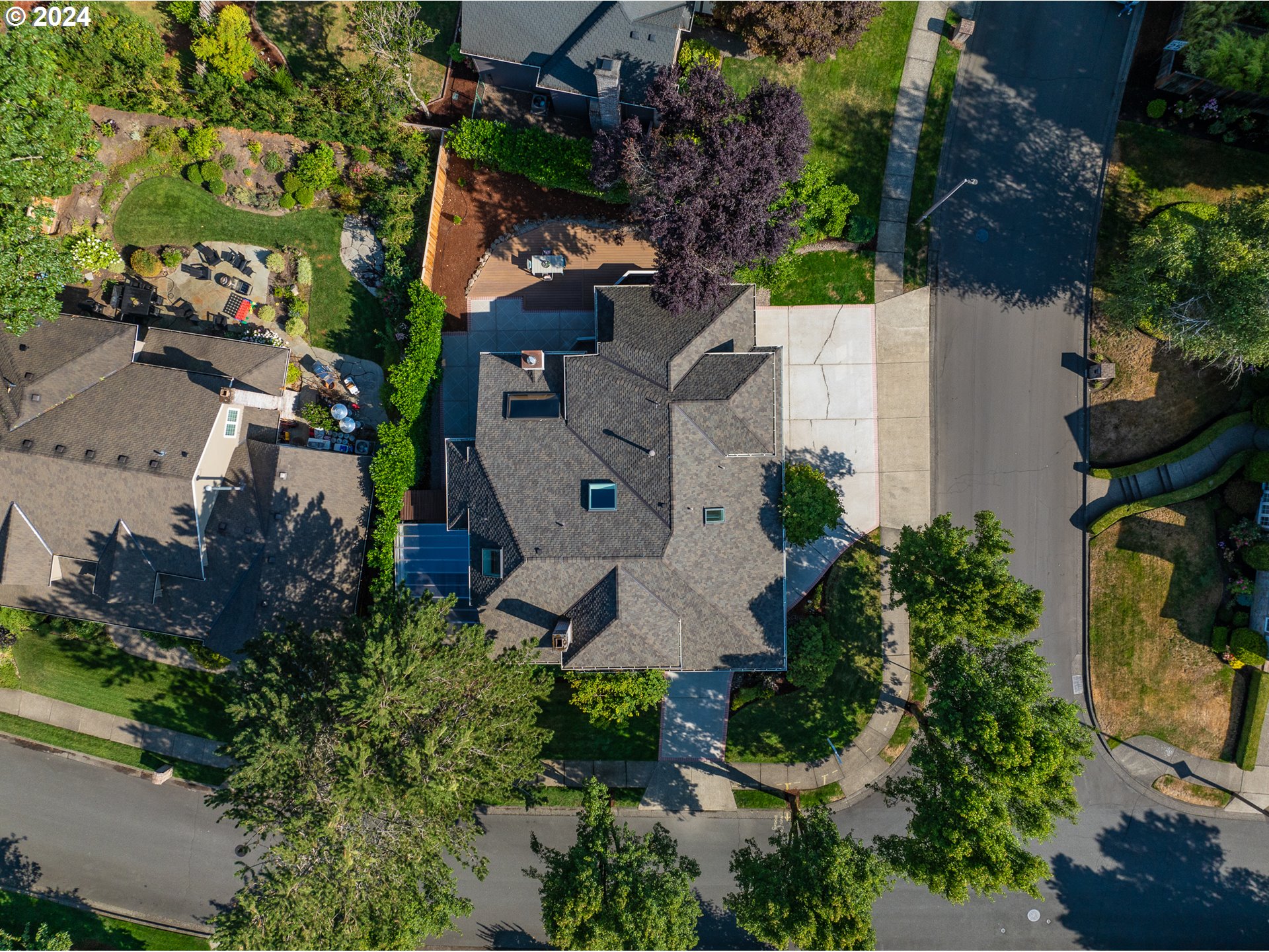 5831 SUNCREEK DR