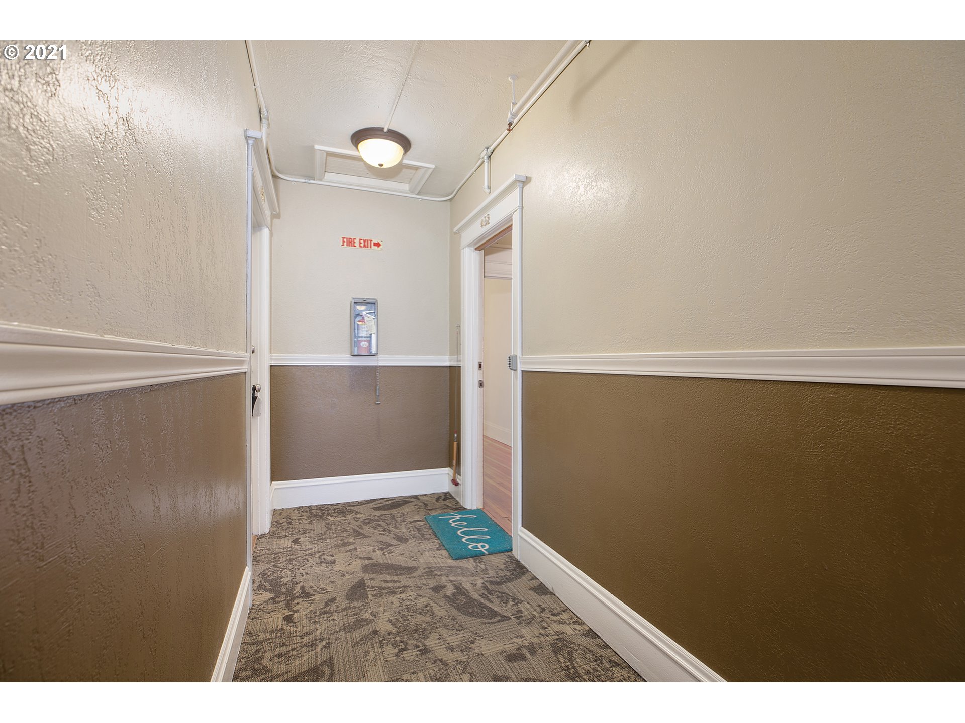 2109 NW IRVING ST 402