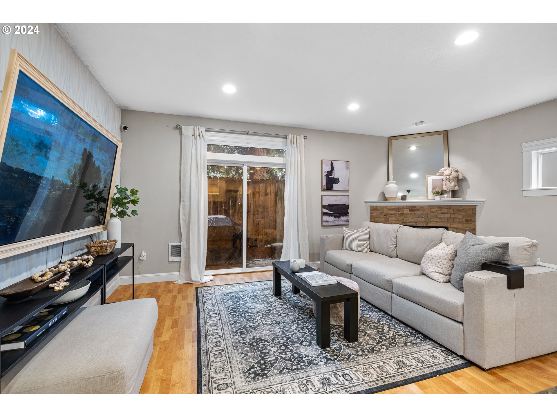 1184 NE 106TH AVE