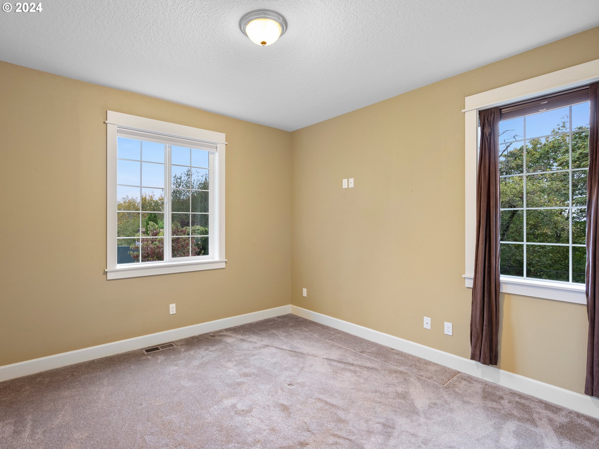 726 SW KINGS BYWAY