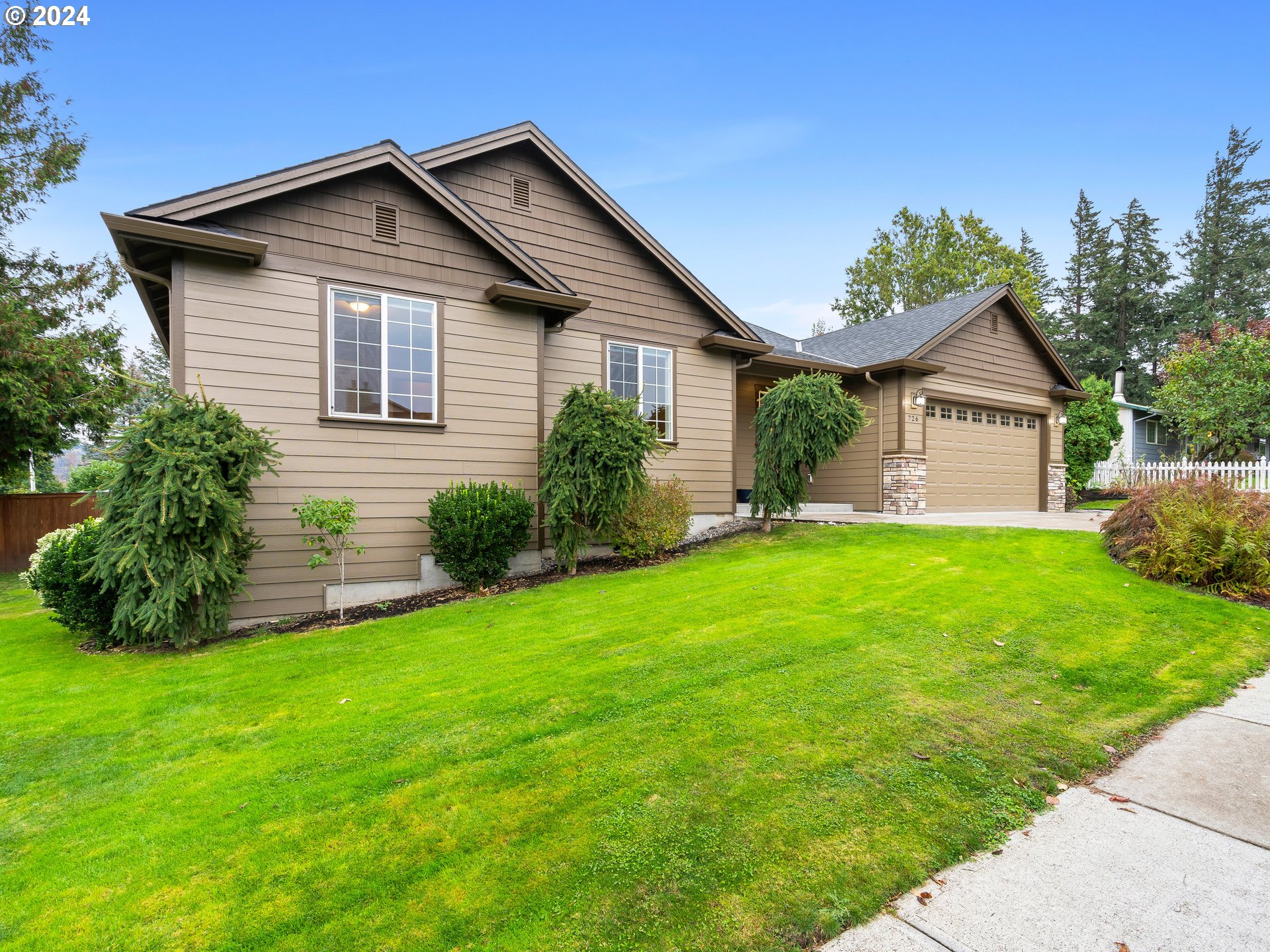 726 SW KINGS BYWAY