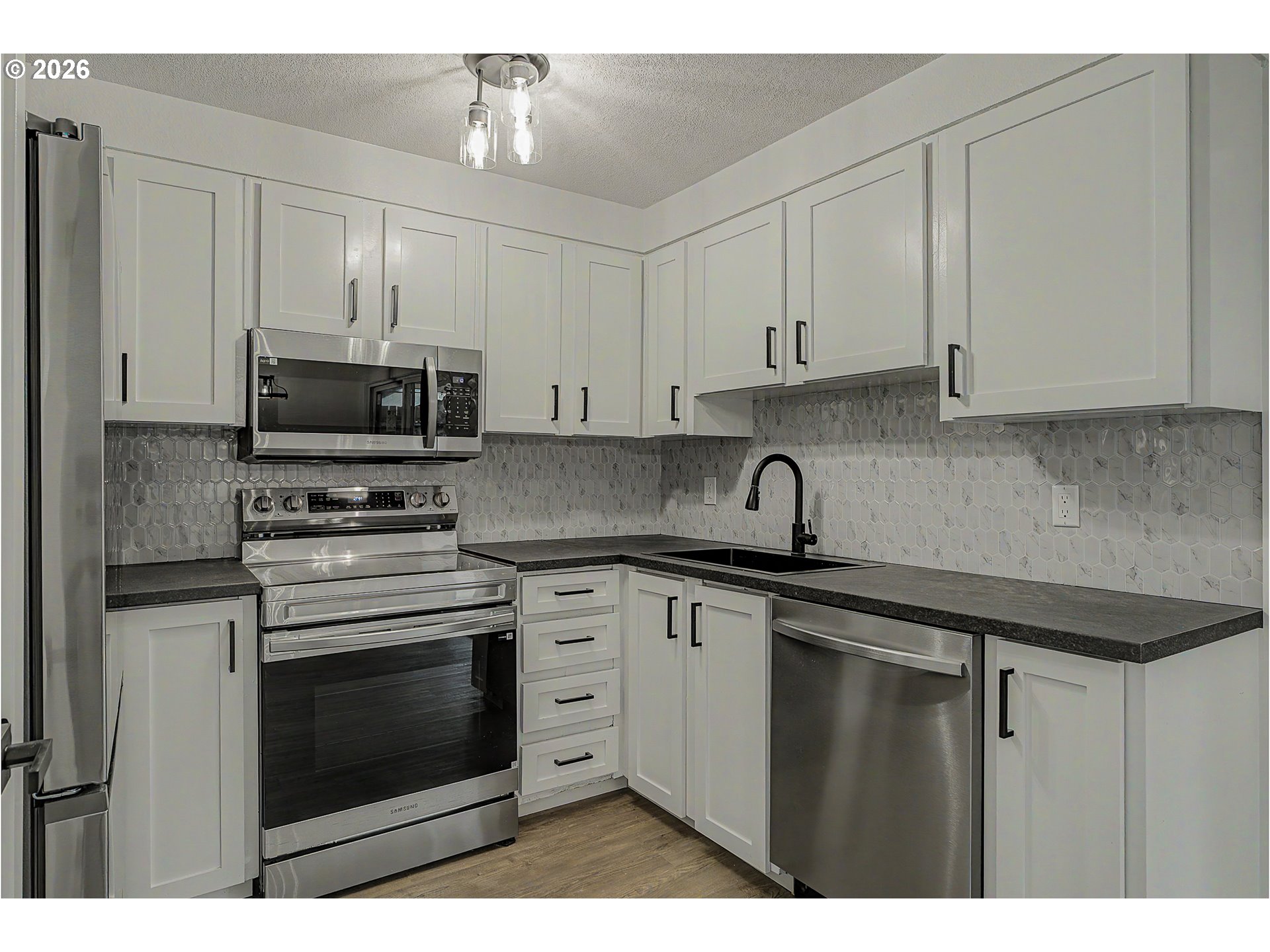 18435 NE GLISAN ST 10