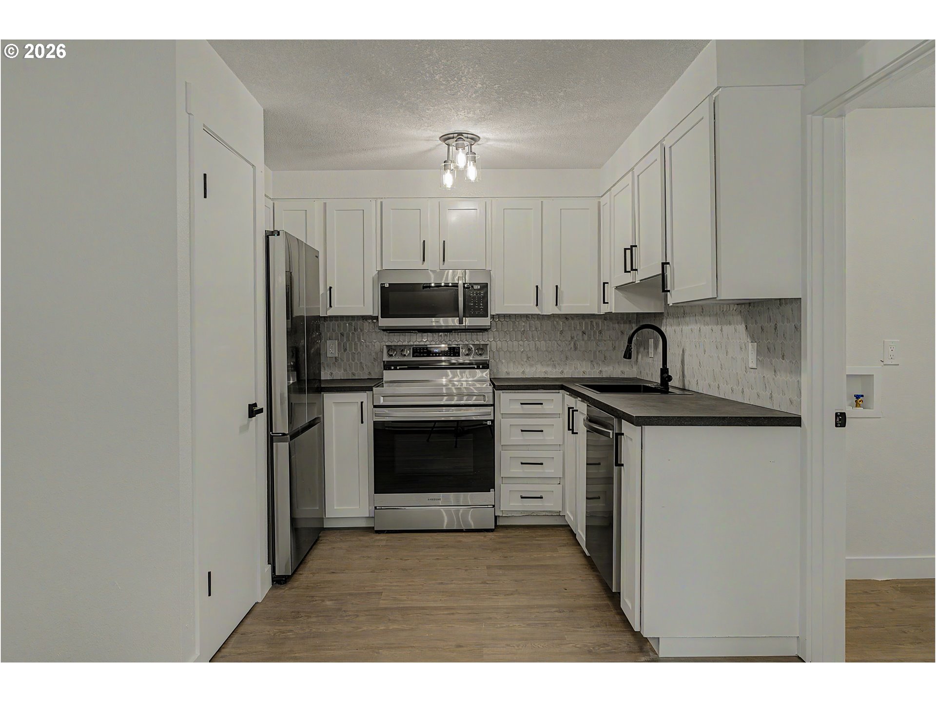 18435 NE GLISAN ST 10