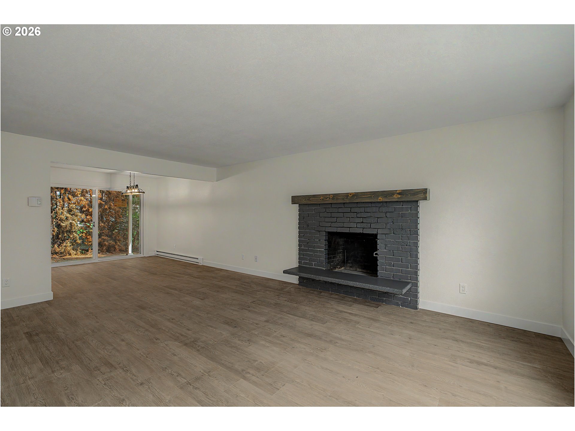 18435 NE GLISAN ST 10
