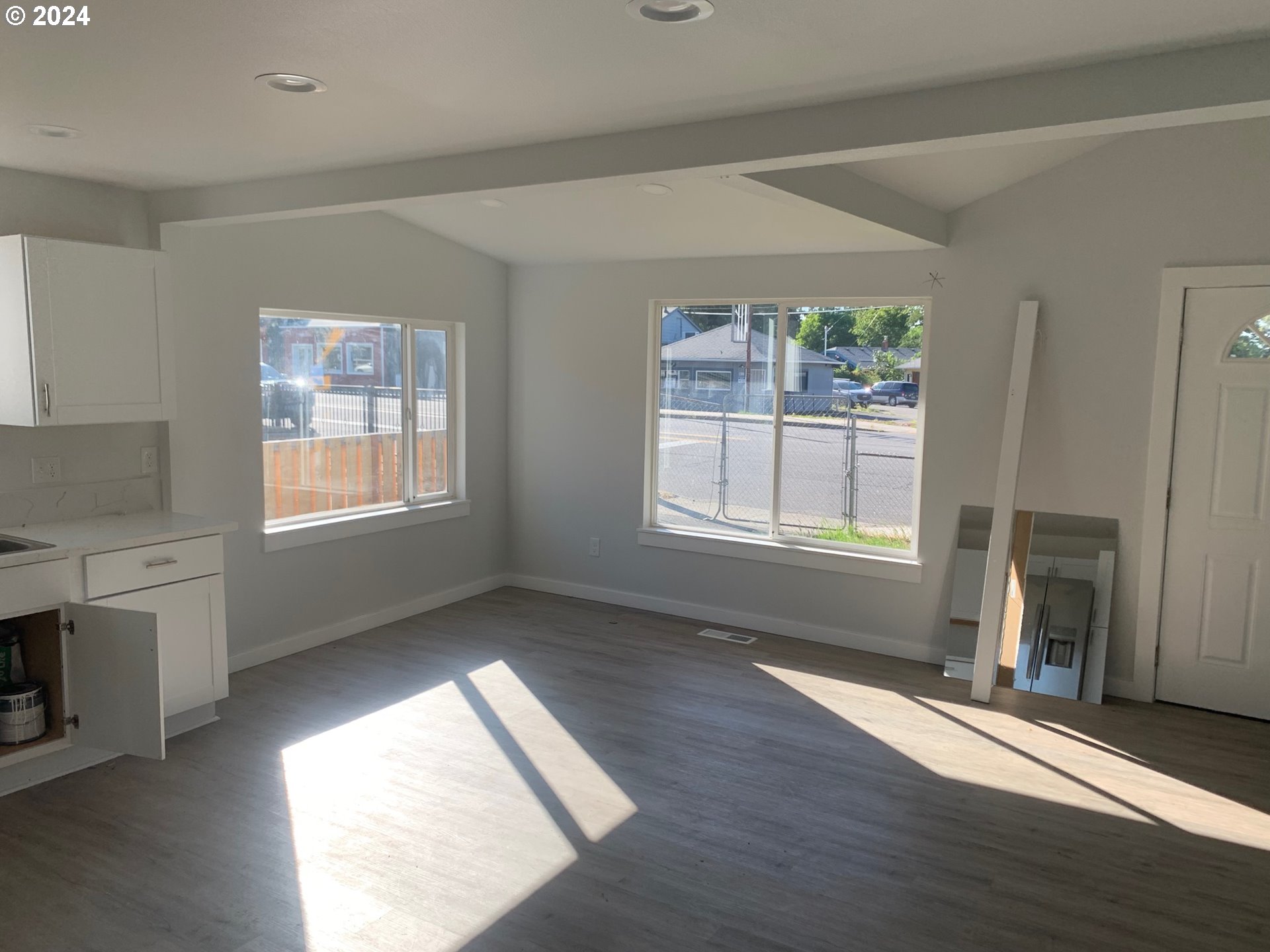 9102 NE SANDY BLVD