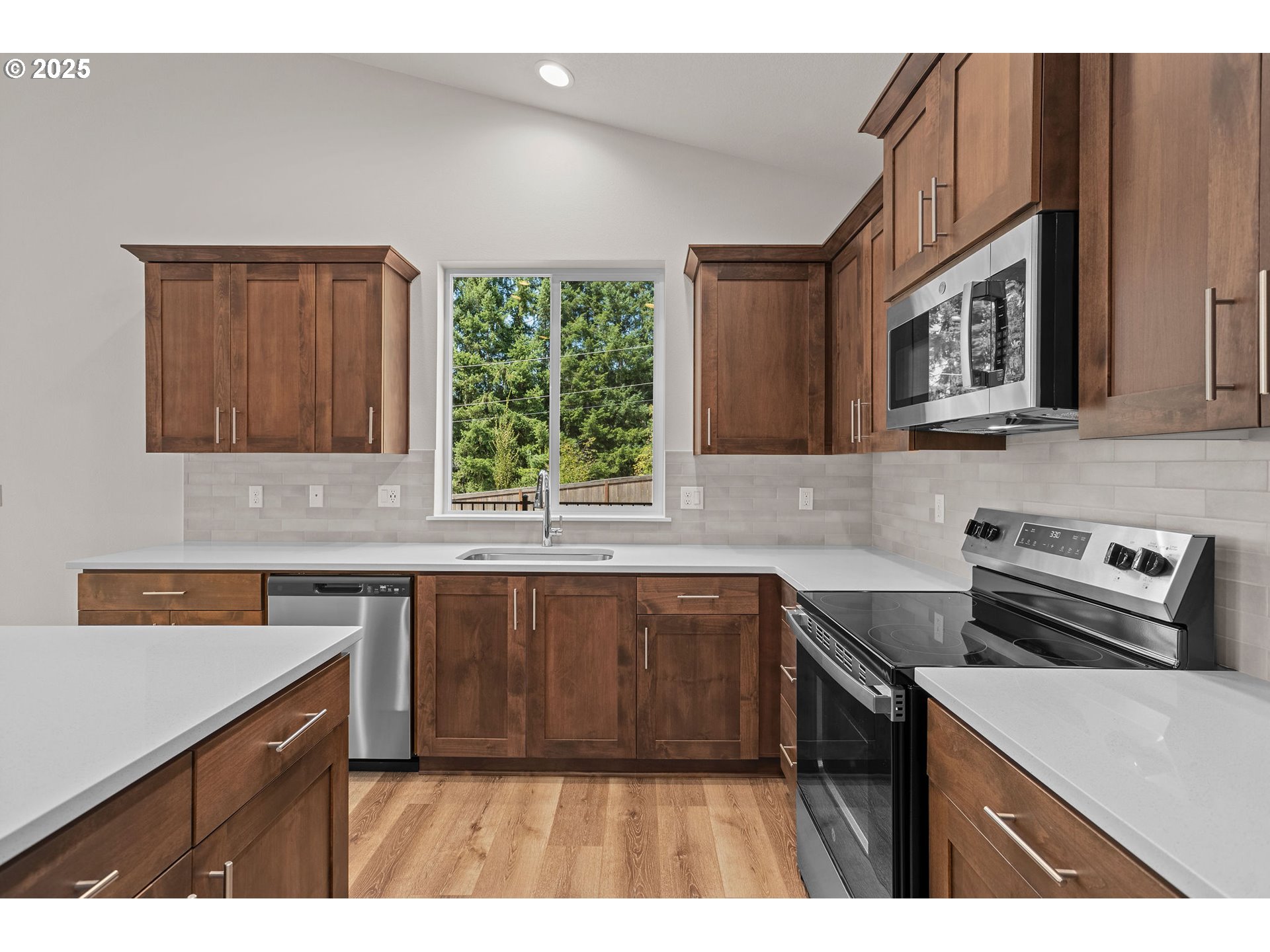 1309 NE JOSEPHINE CT 166