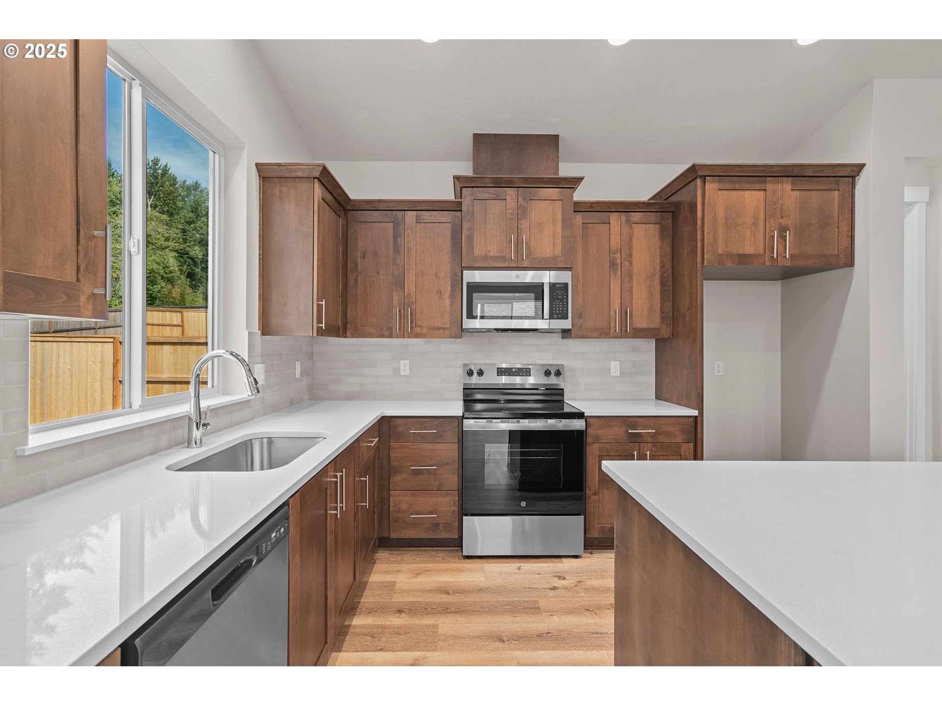 1309 NE JOSEPHINE CT 166