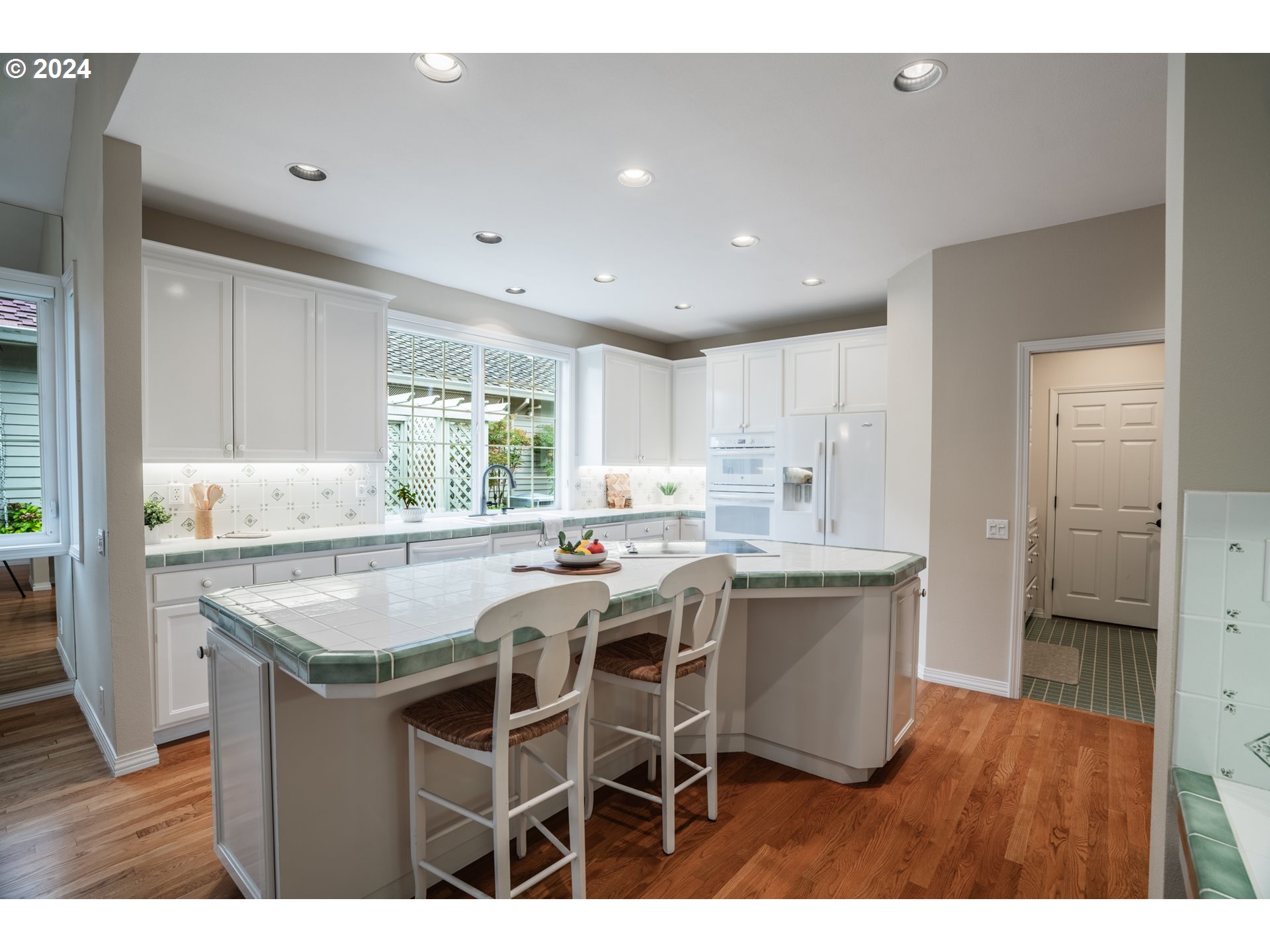 16189 NW CANTERWOOD WAY