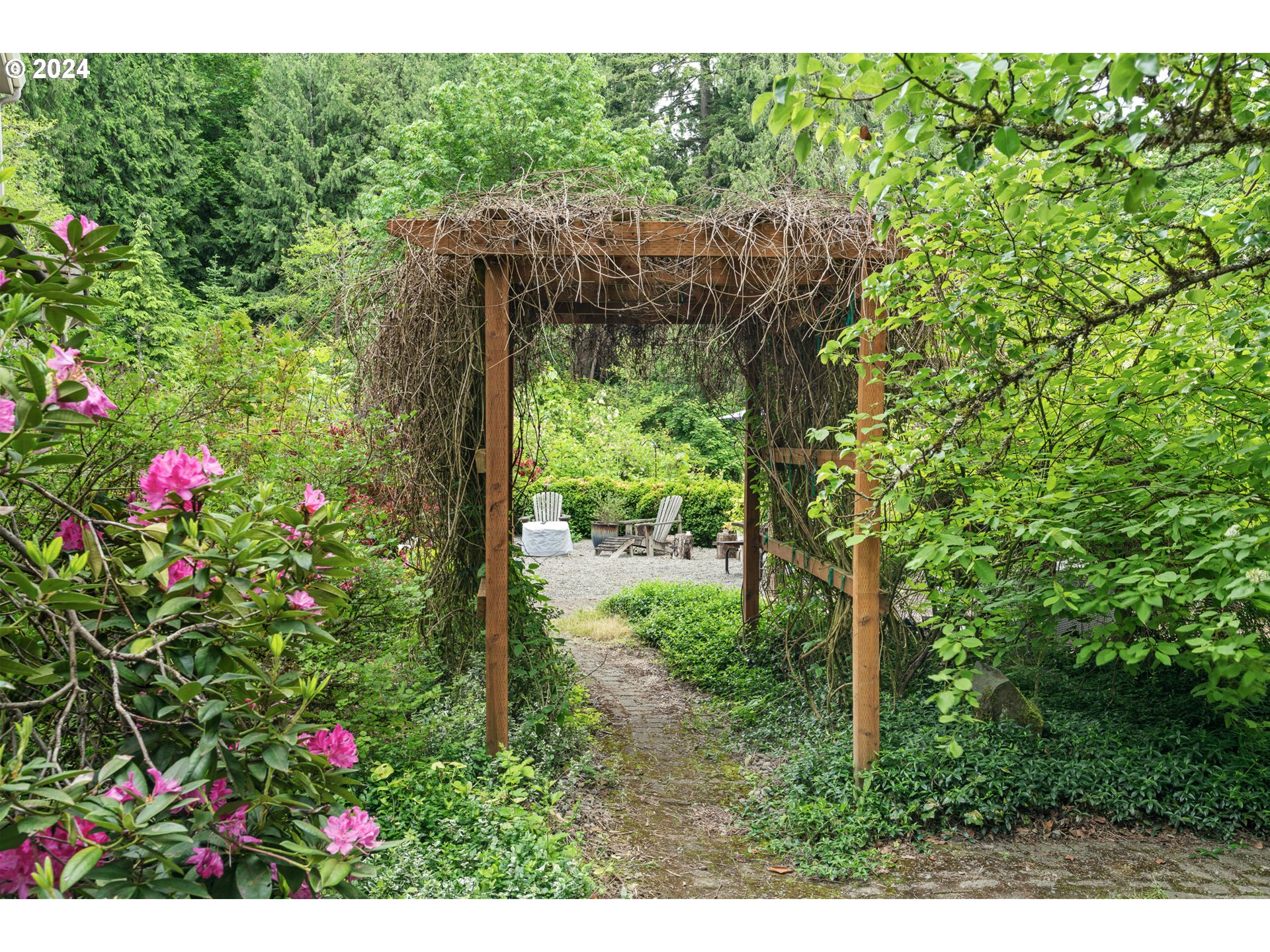 6617 SE BARBARA WELCH RD