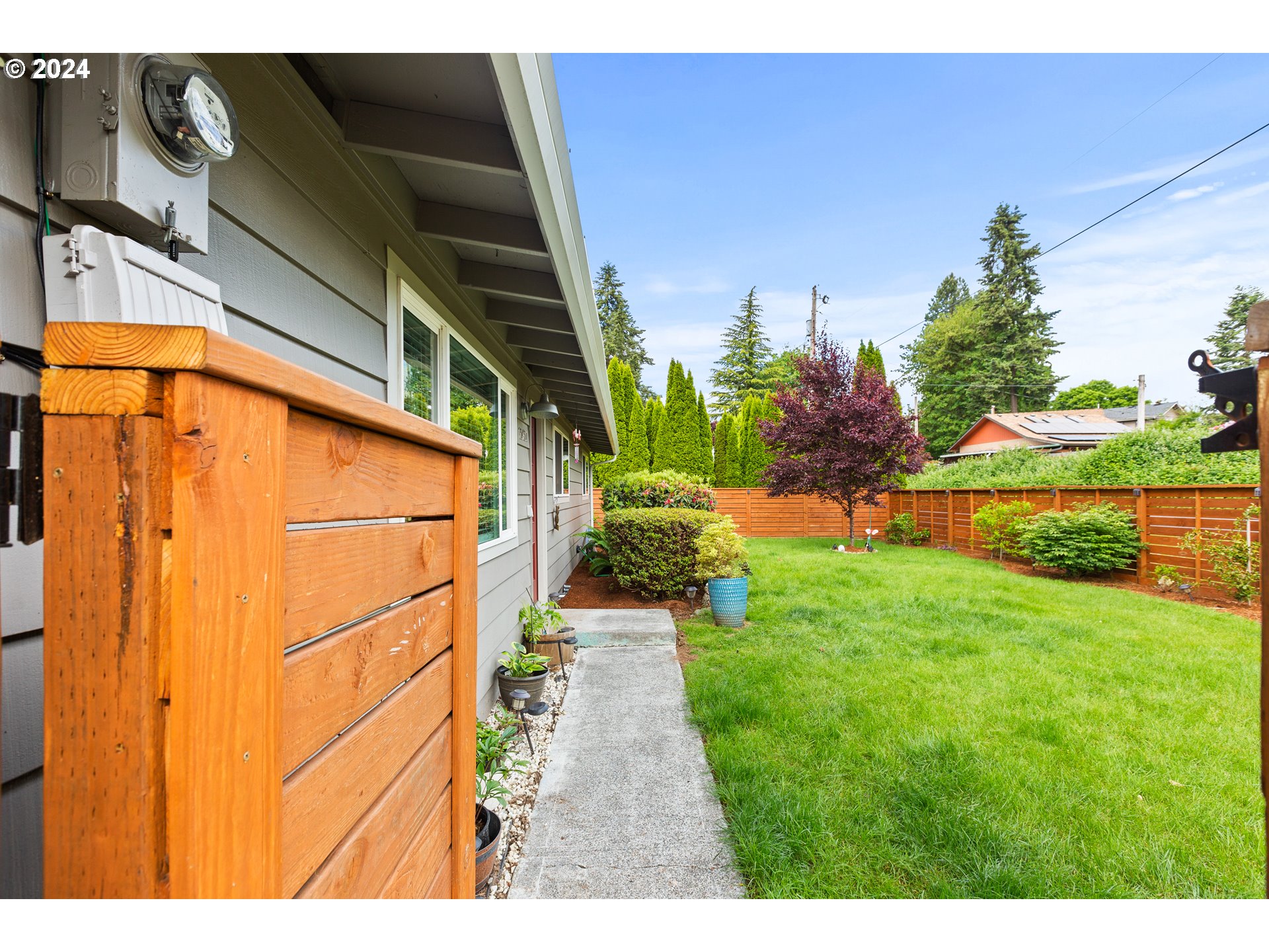 12427 NE PLANTATION RD