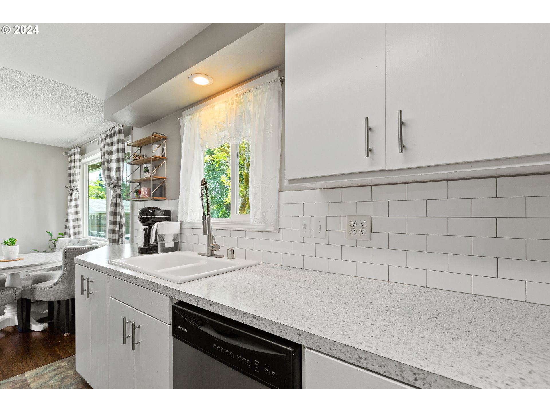 12427 NE PLANTATION RD