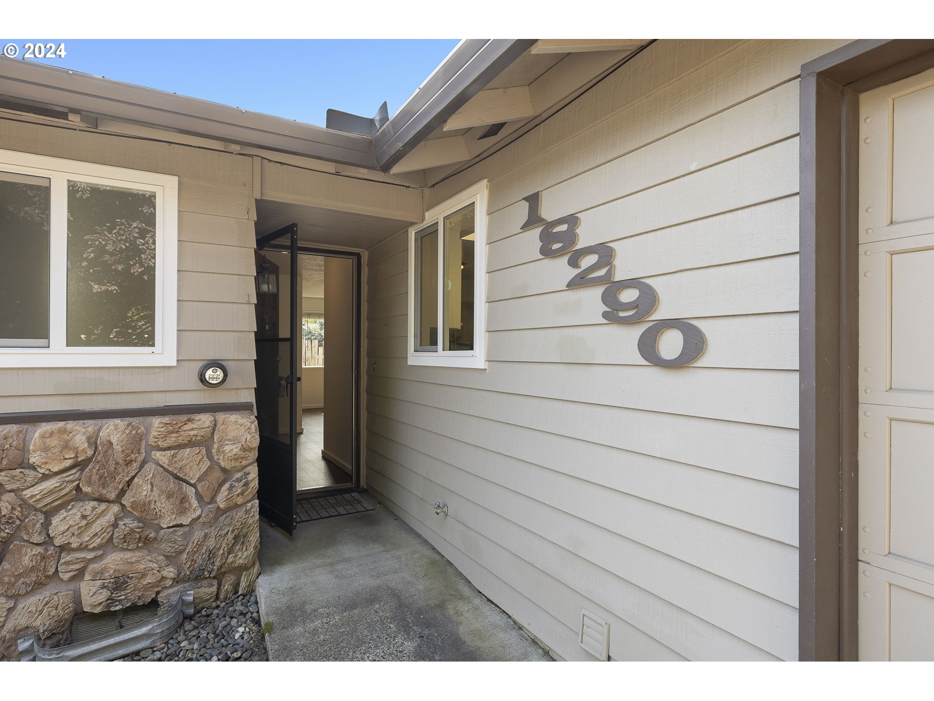 18290 SW Broad Oak CT