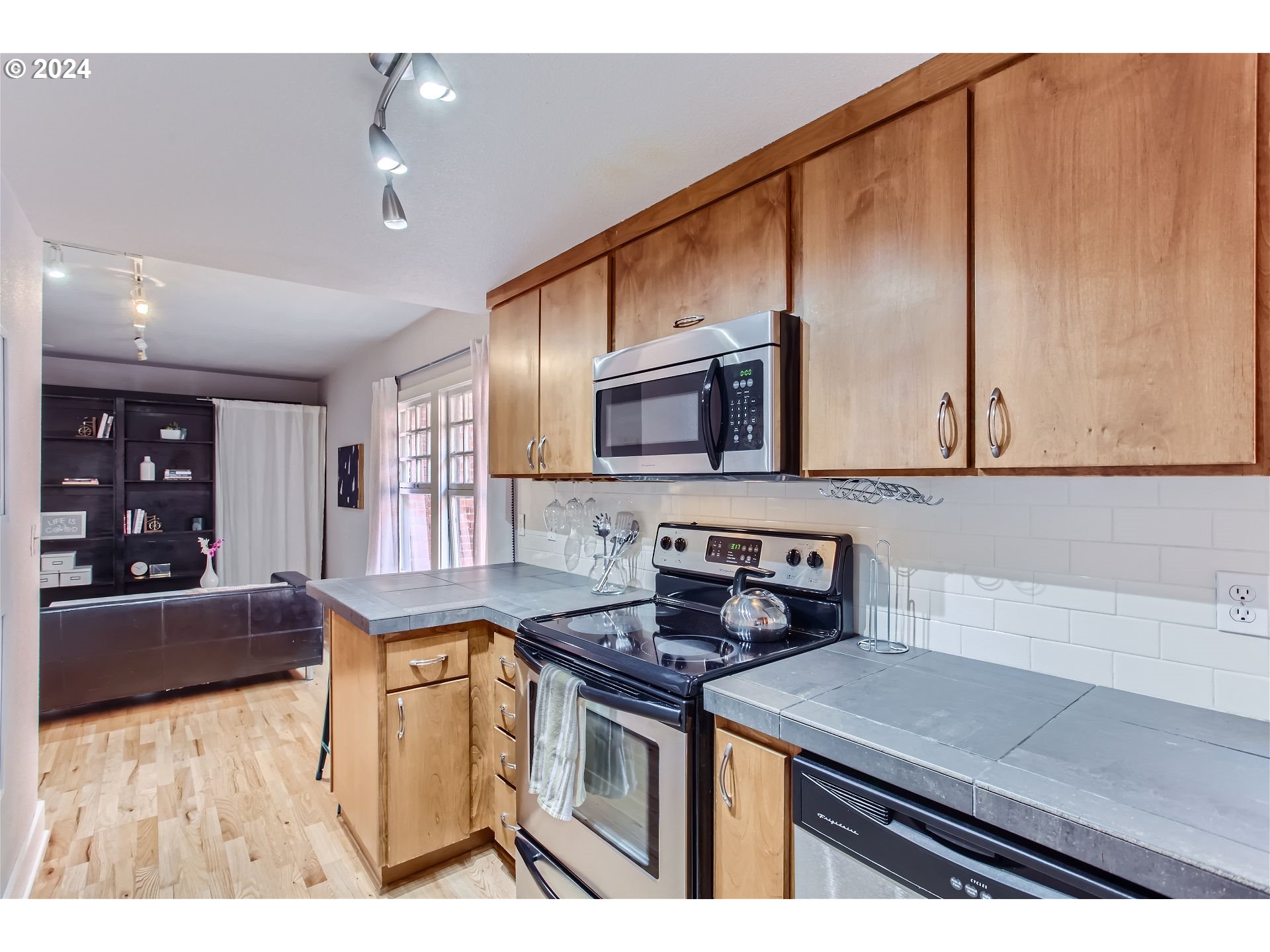 1829 NW LOVEJOY ST 407