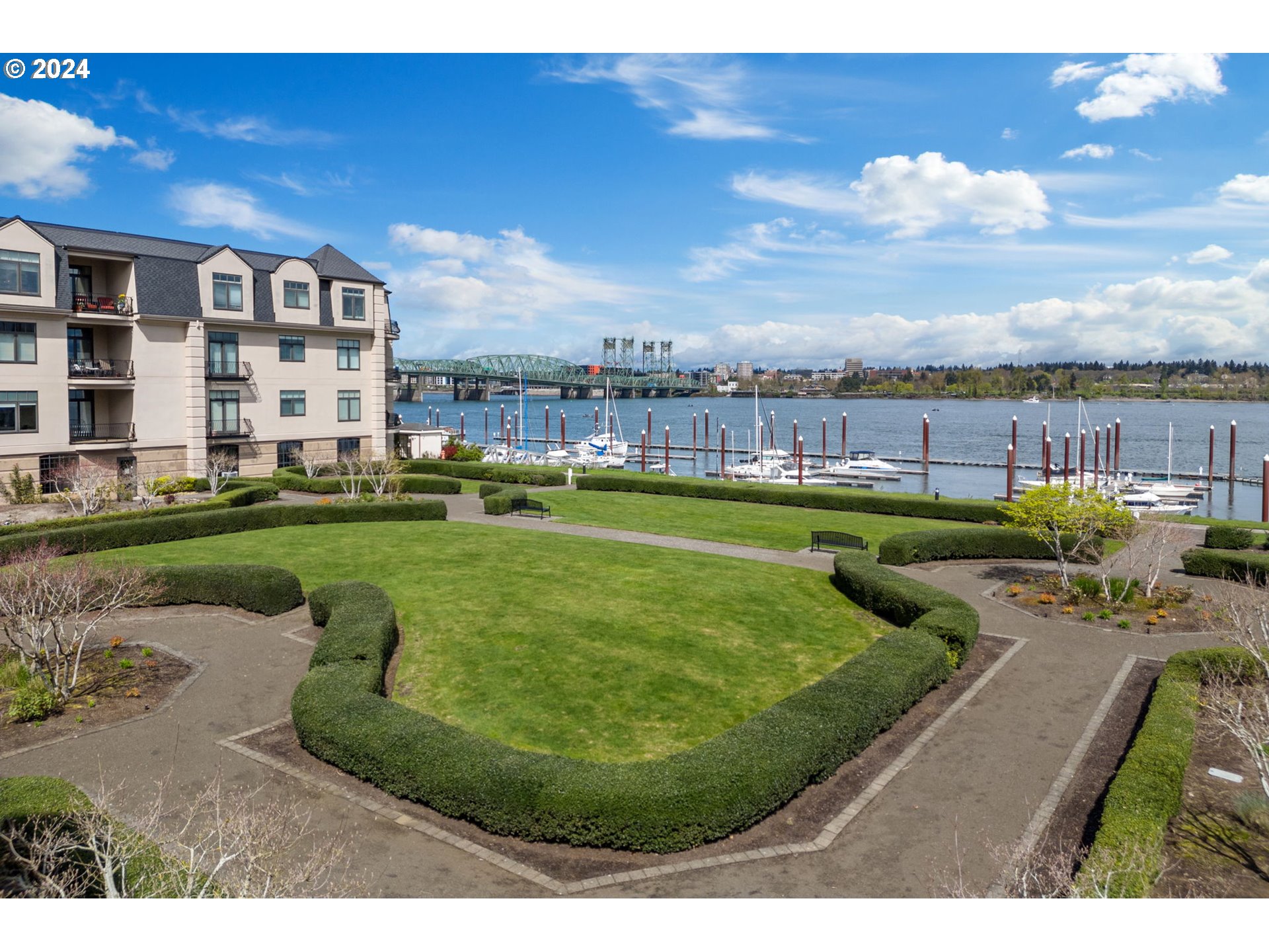 707 N HAYDEN ISLAND DR 420