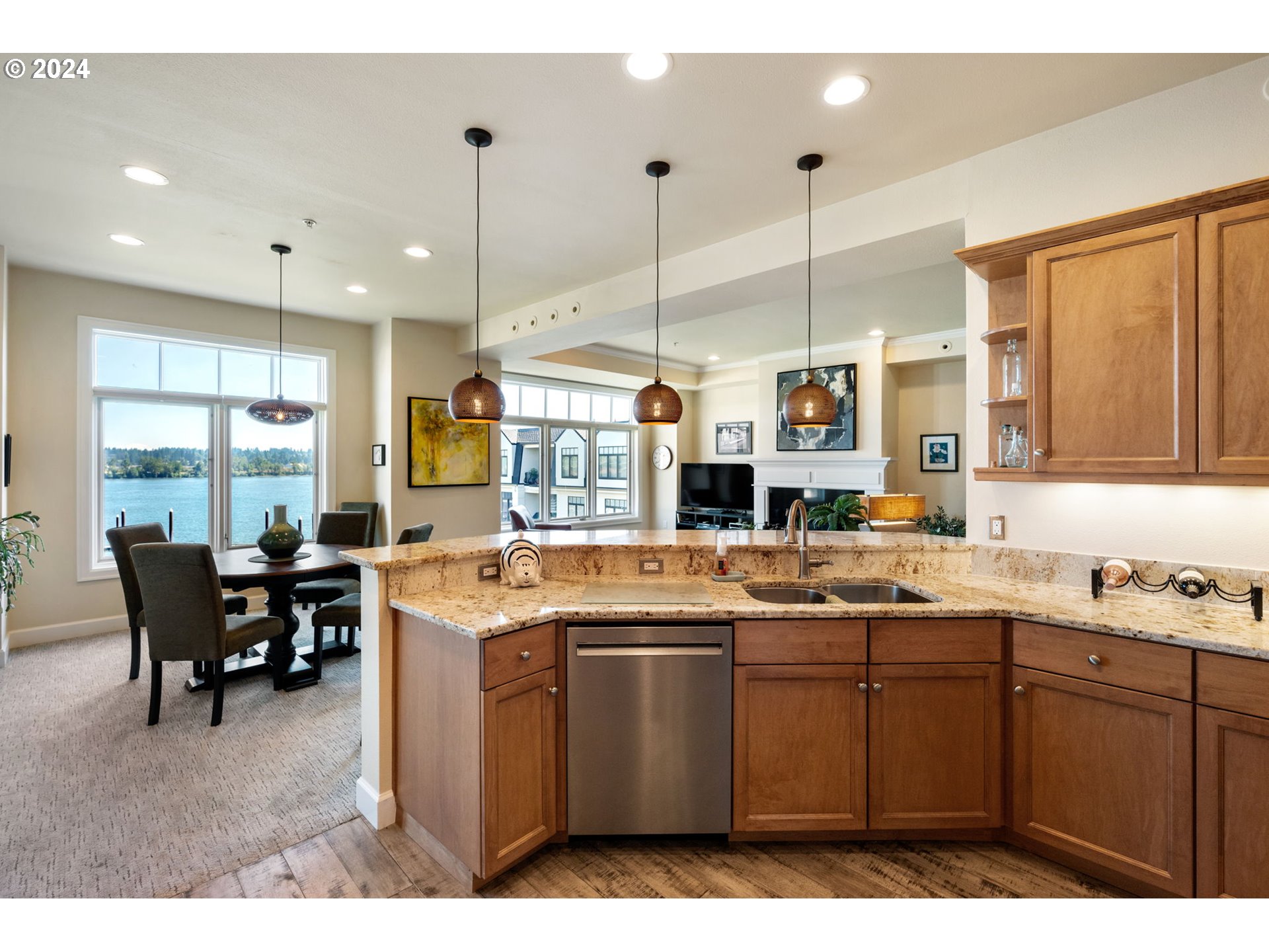 707 N HAYDEN ISLAND DR 420