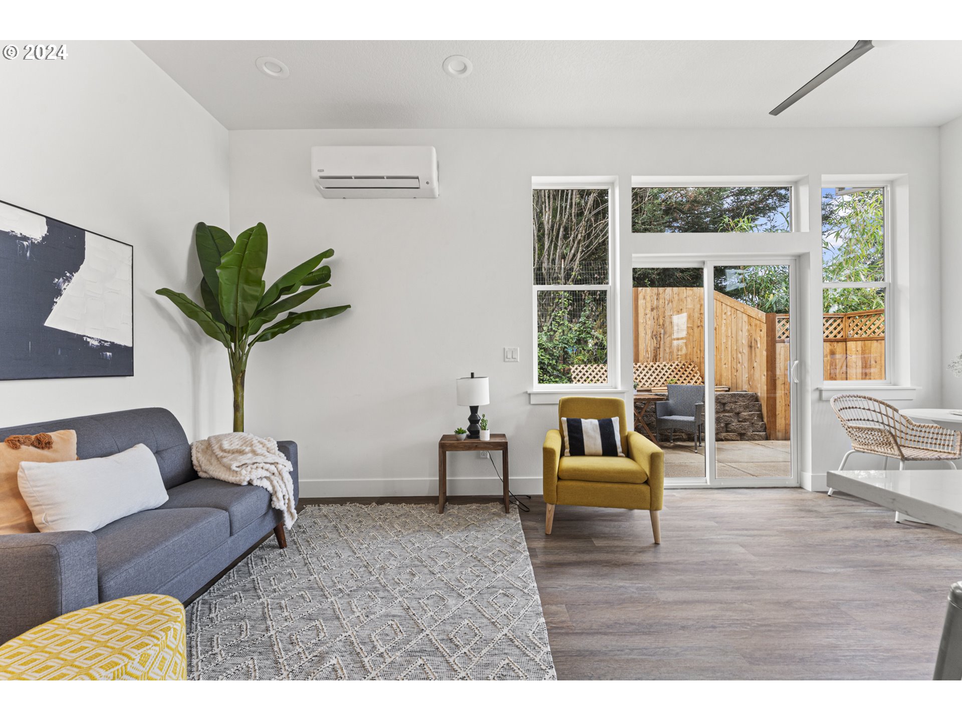 4006 NE PRESCOTT ST B