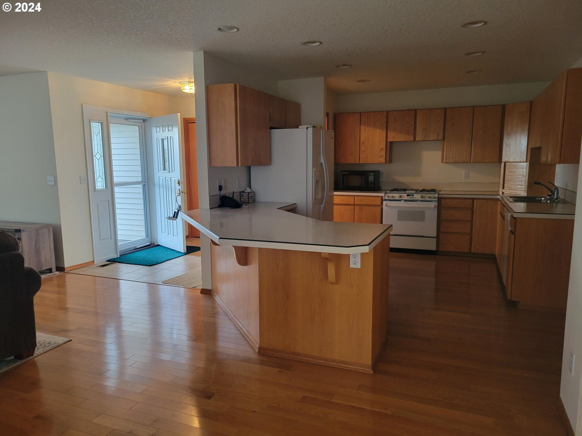 33559 GARDEN VIEW DR