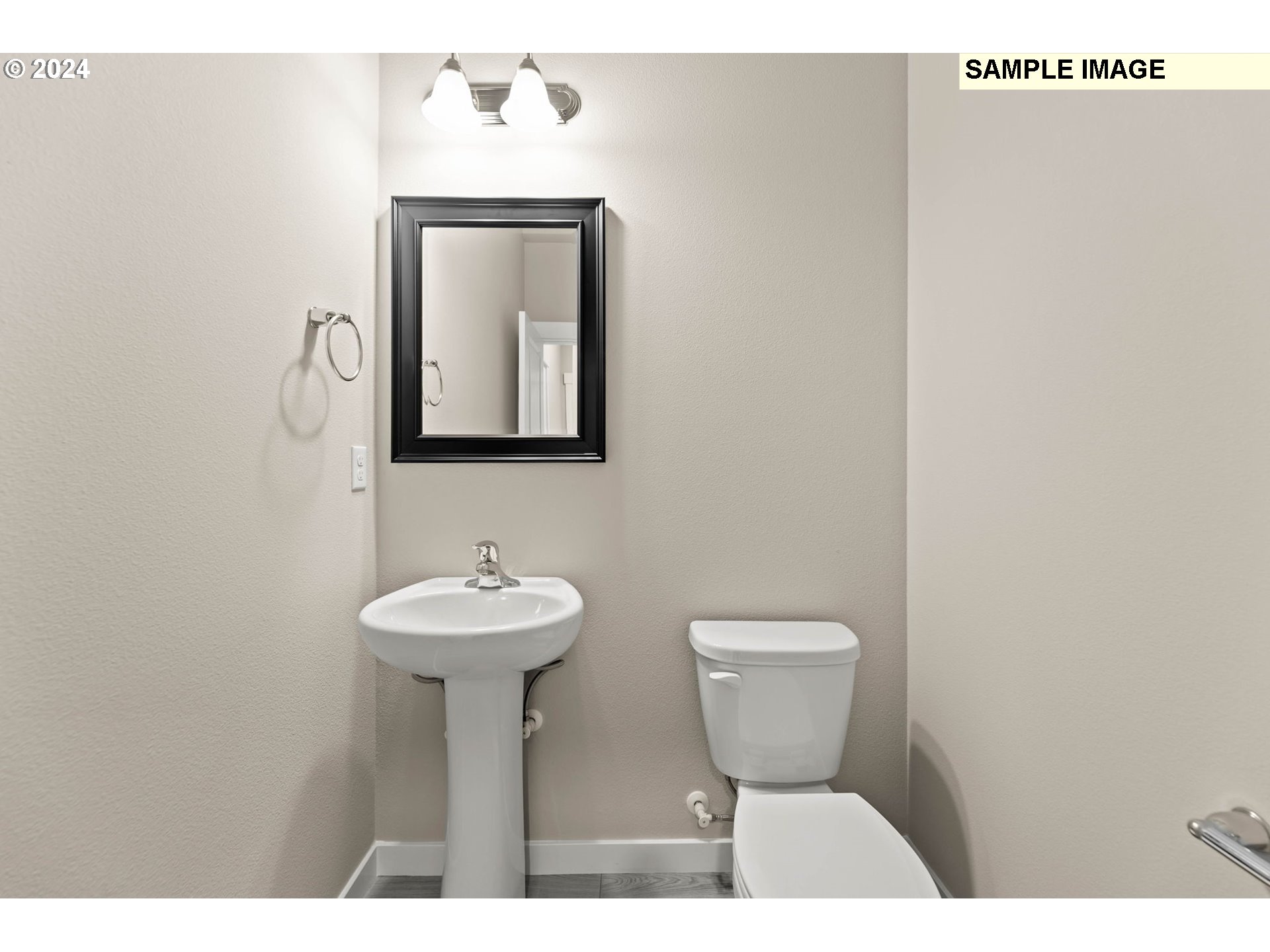 2918 S QUARTZ DR LT697