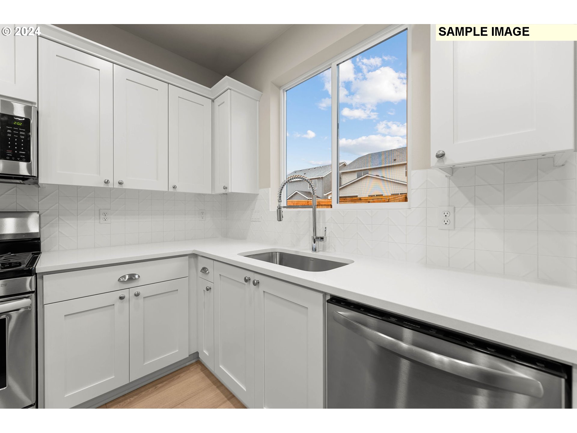 2918 S QUARTZ DR LT697