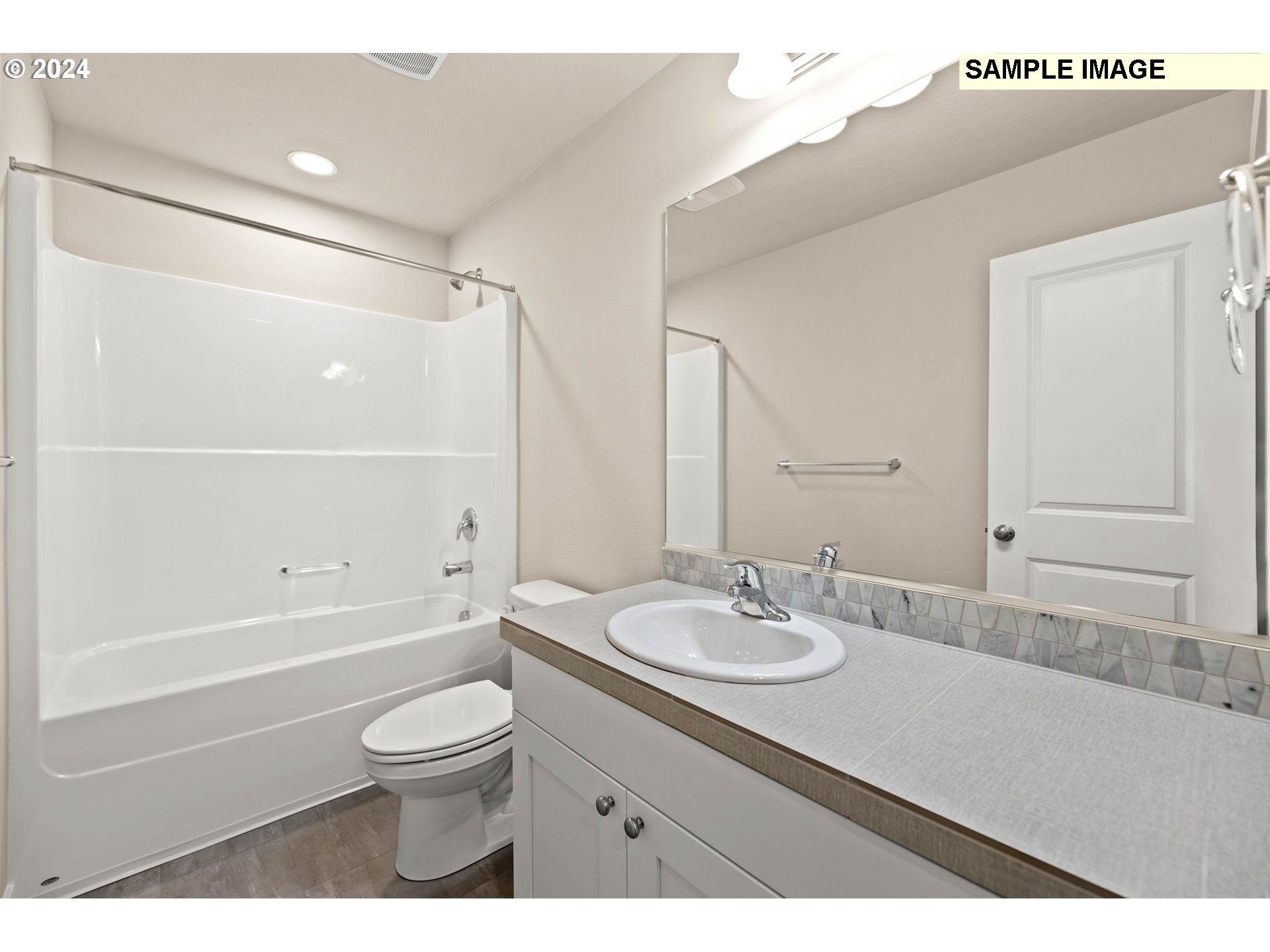 2918 S QUARTZ DR LT697