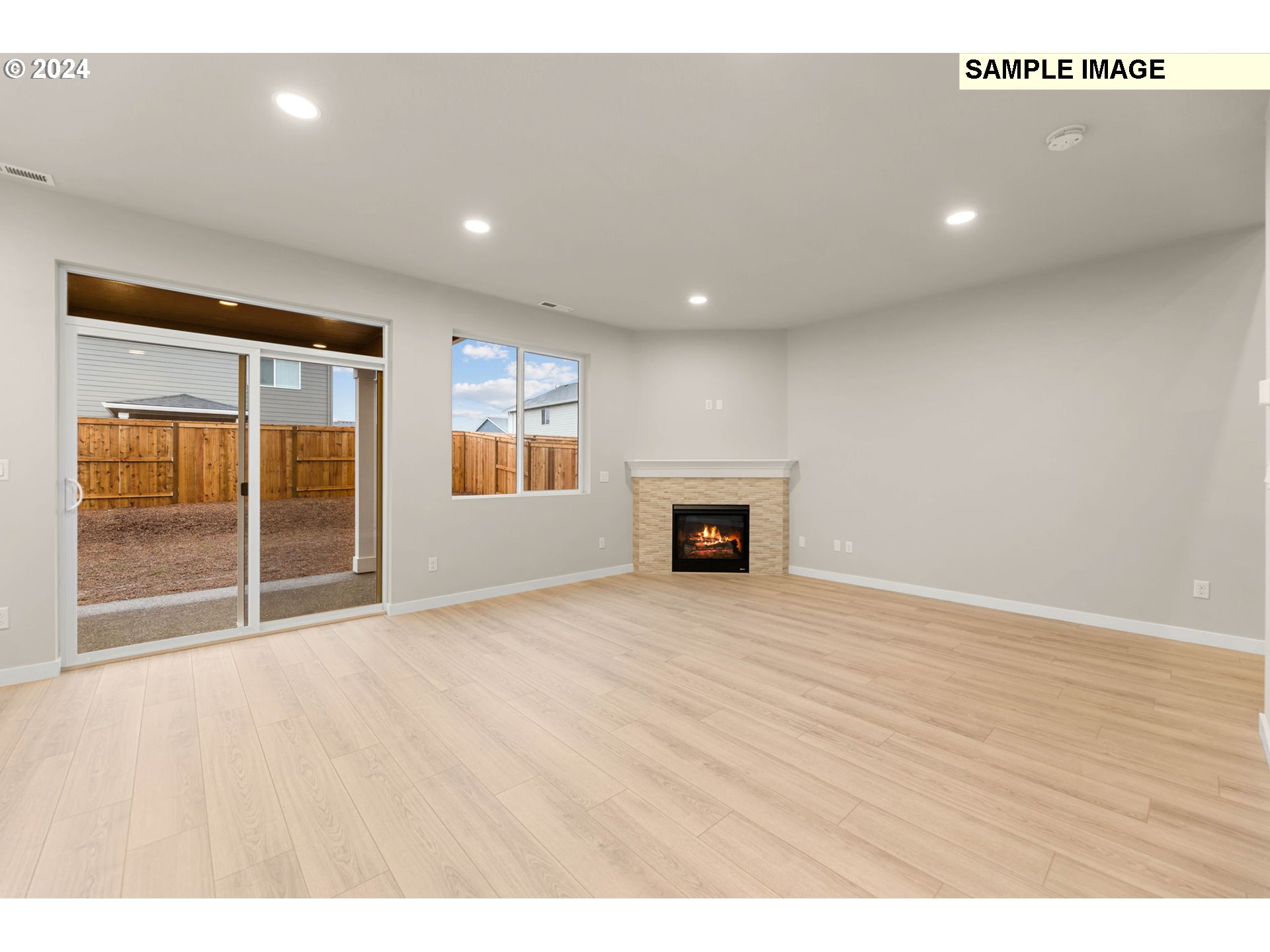 2918 S QUARTZ DR LT697