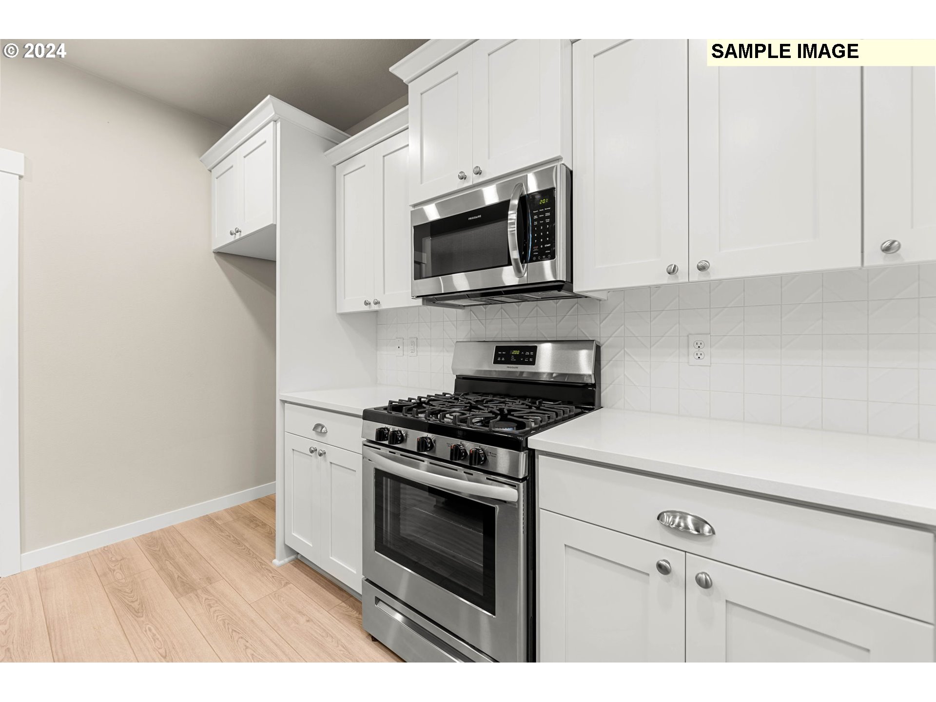 2918 S QUARTZ DR LT697