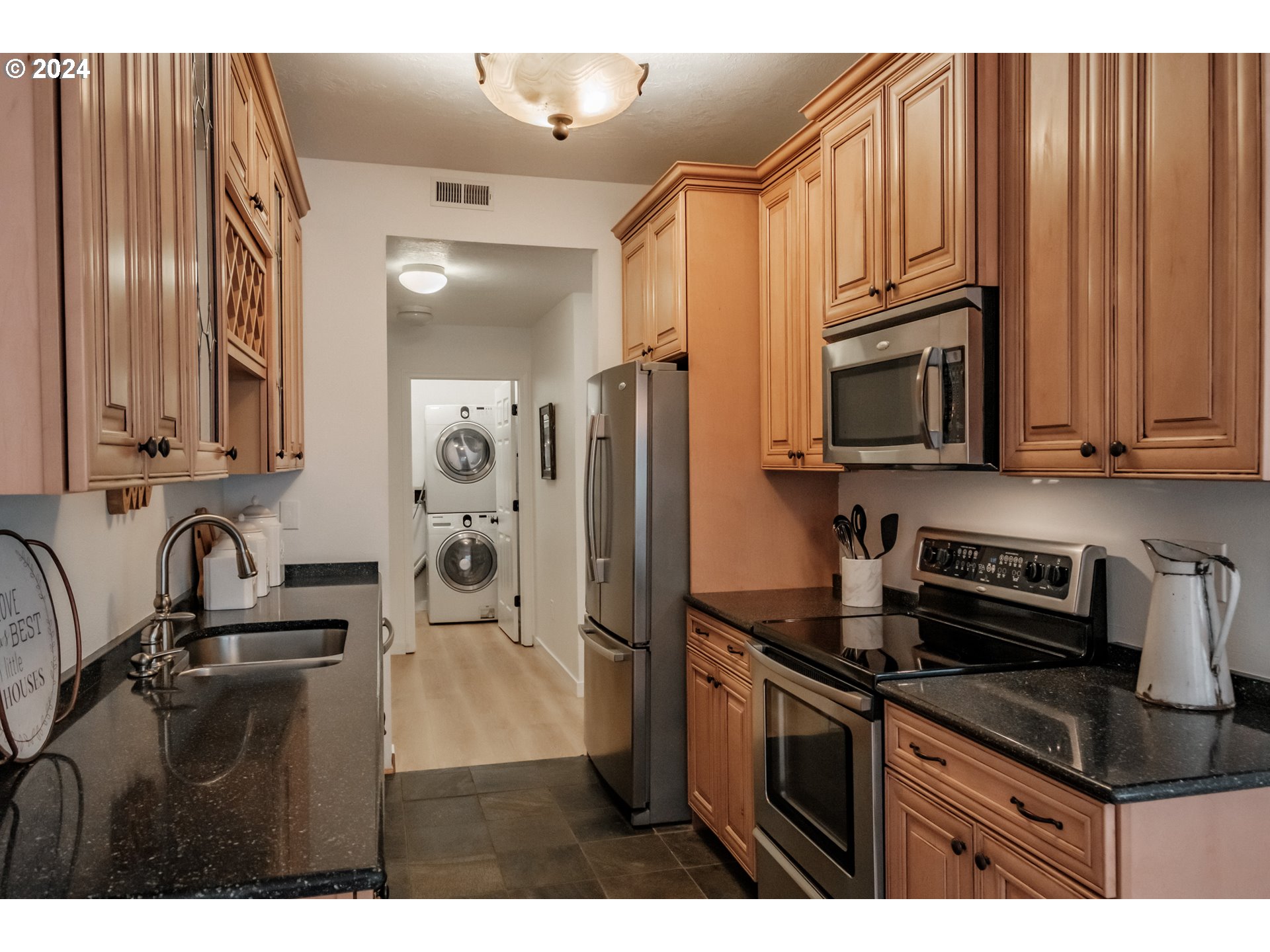 1441 SW CLAY ST 102