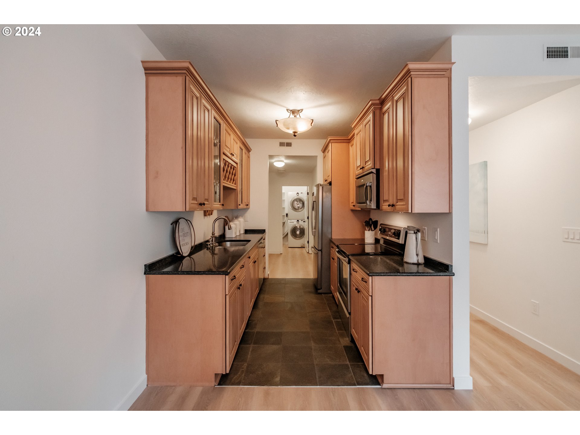 1441 SW CLAY ST 102