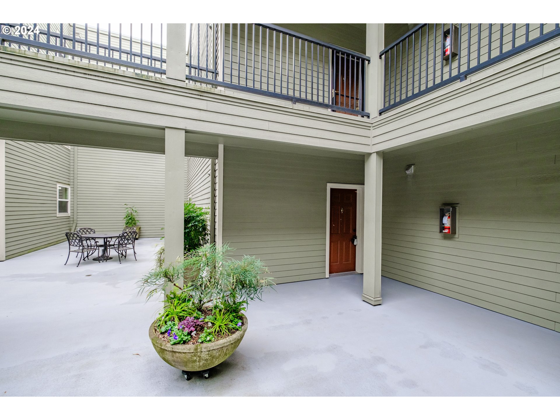 1441 SW CLAY ST 102