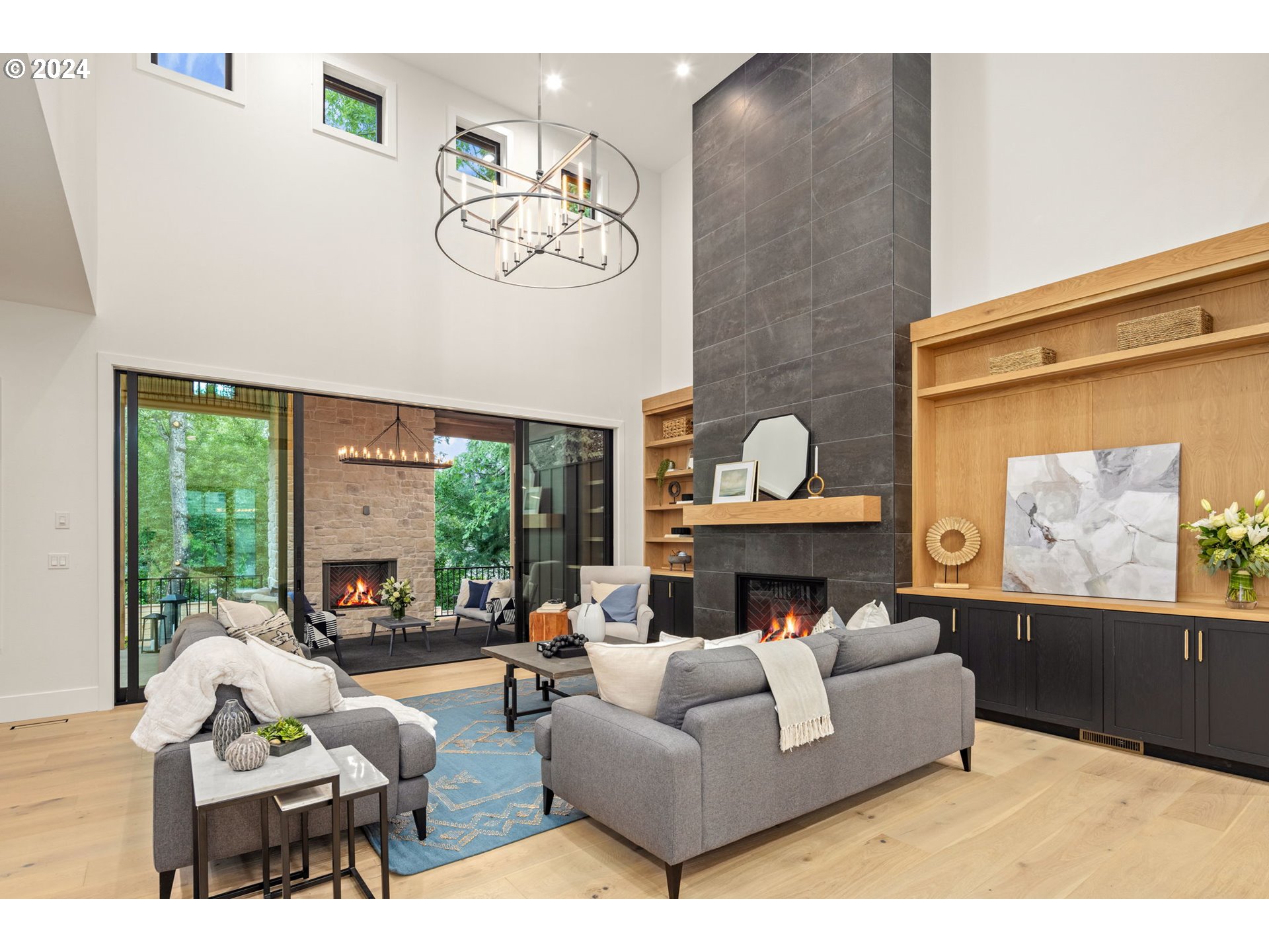 1755 MAPLELEAF RD