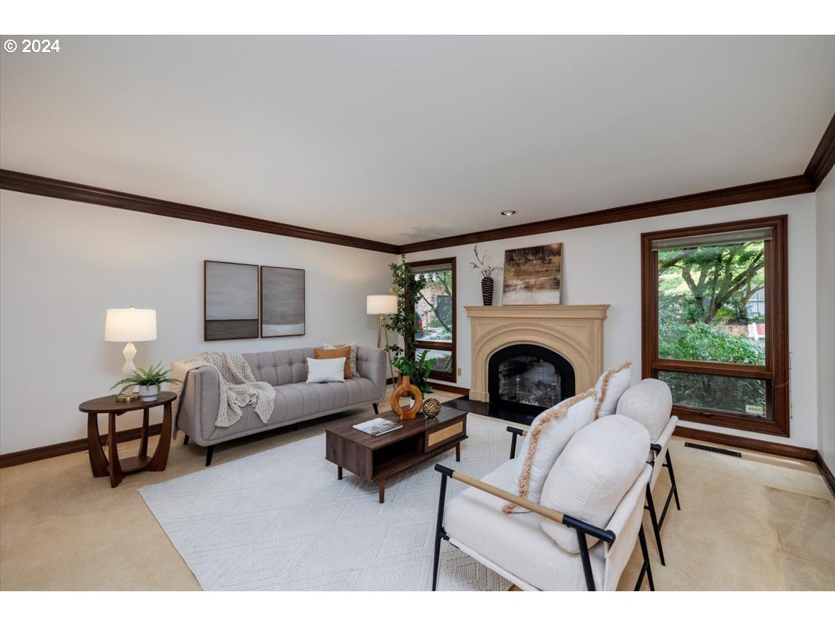 1571 BAY VIEW LN