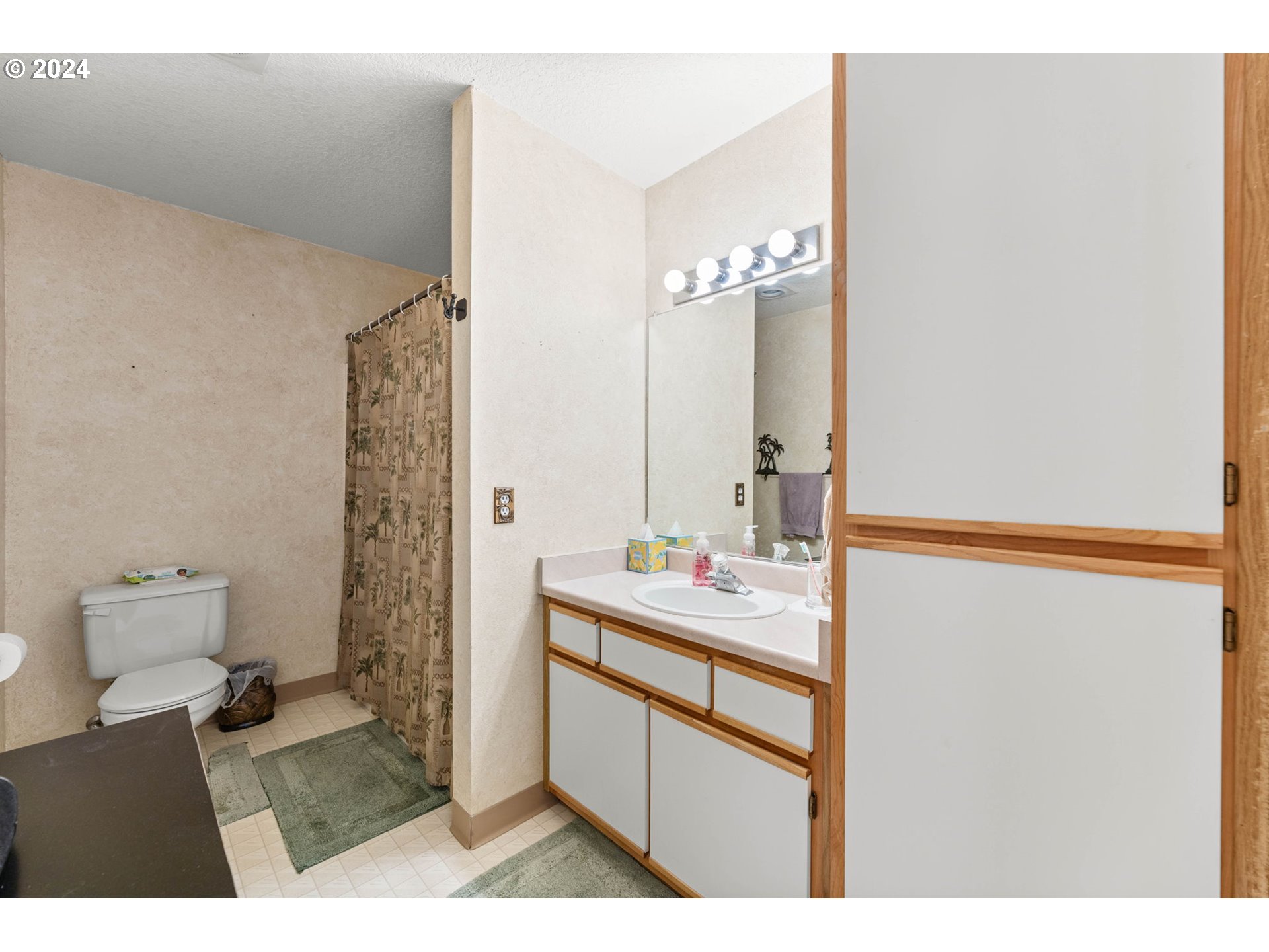 10660 SW DAVIES RD 37